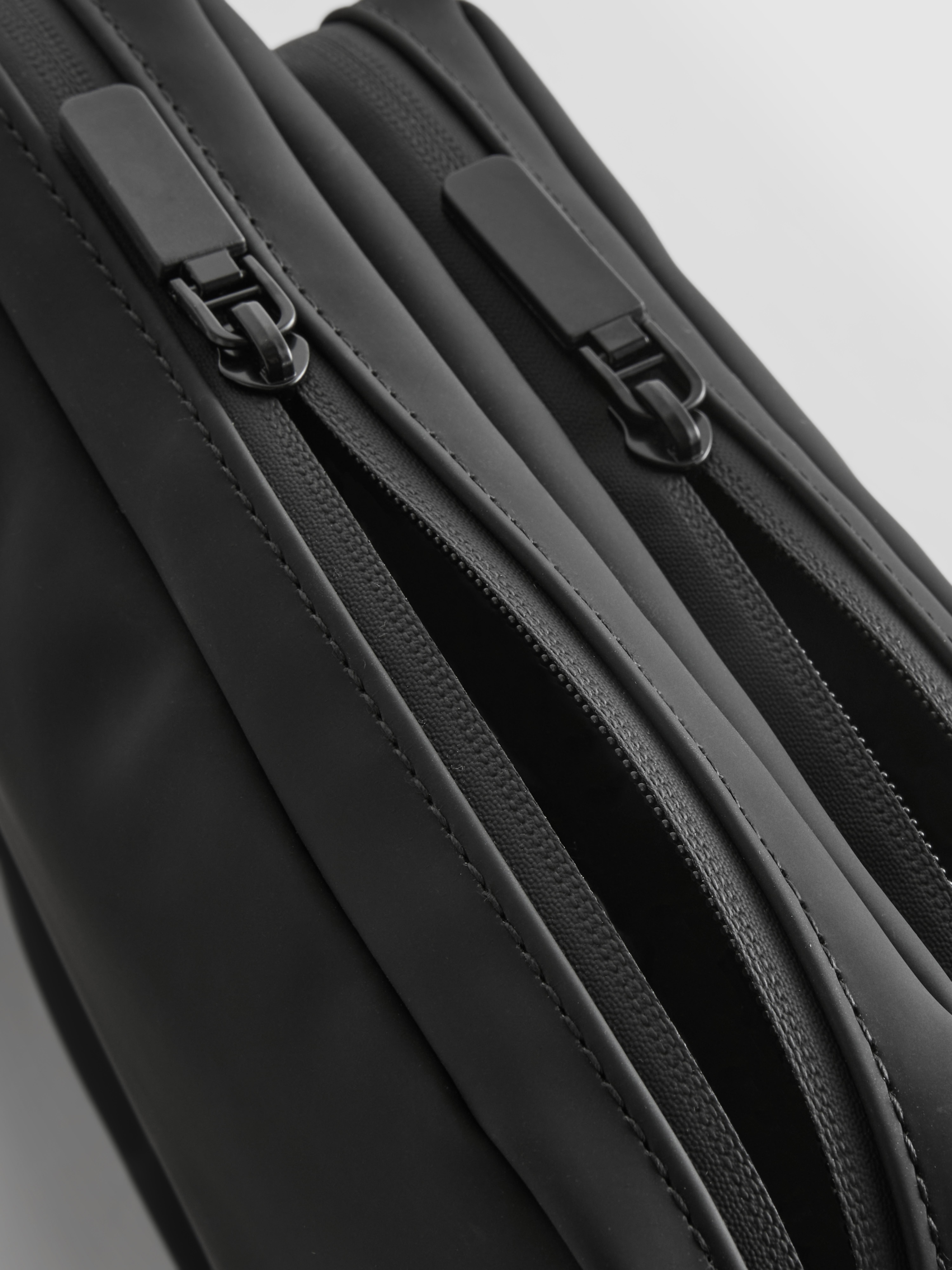 Men's Black Zip-Up Crossbody Purse