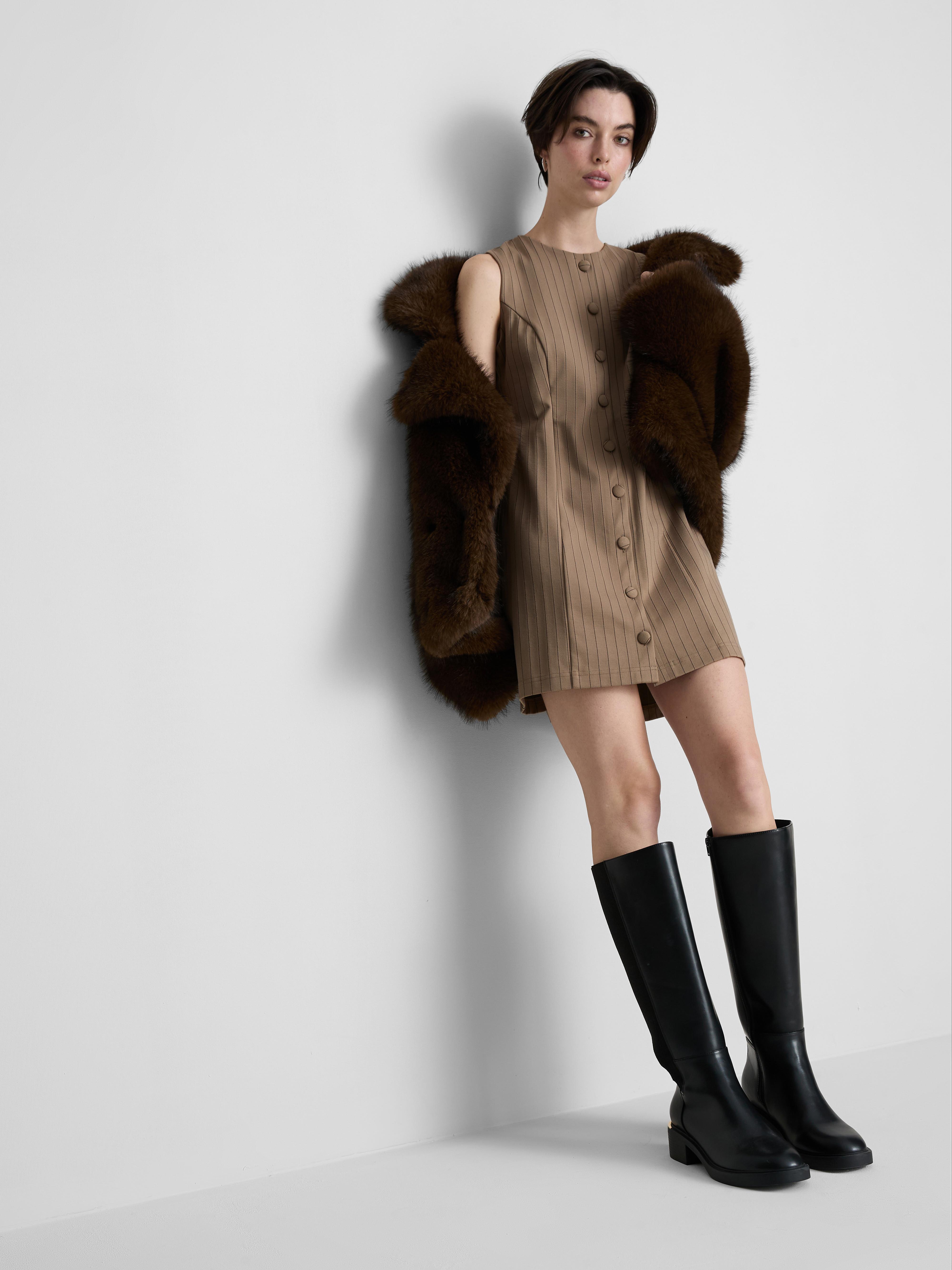 Miniabito dritto a righine sottili