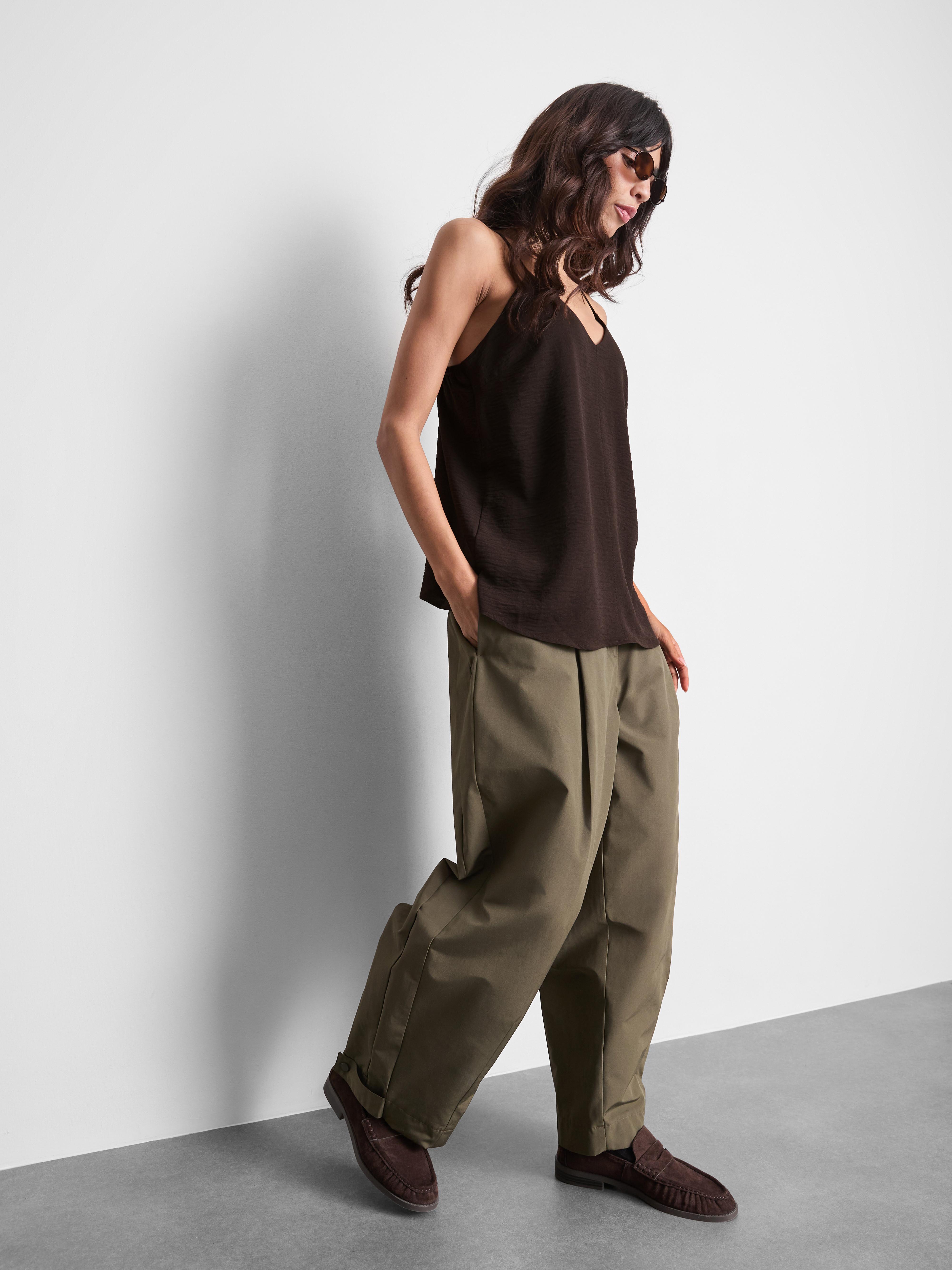 Vzdušné tílko s texturou Čokoládová