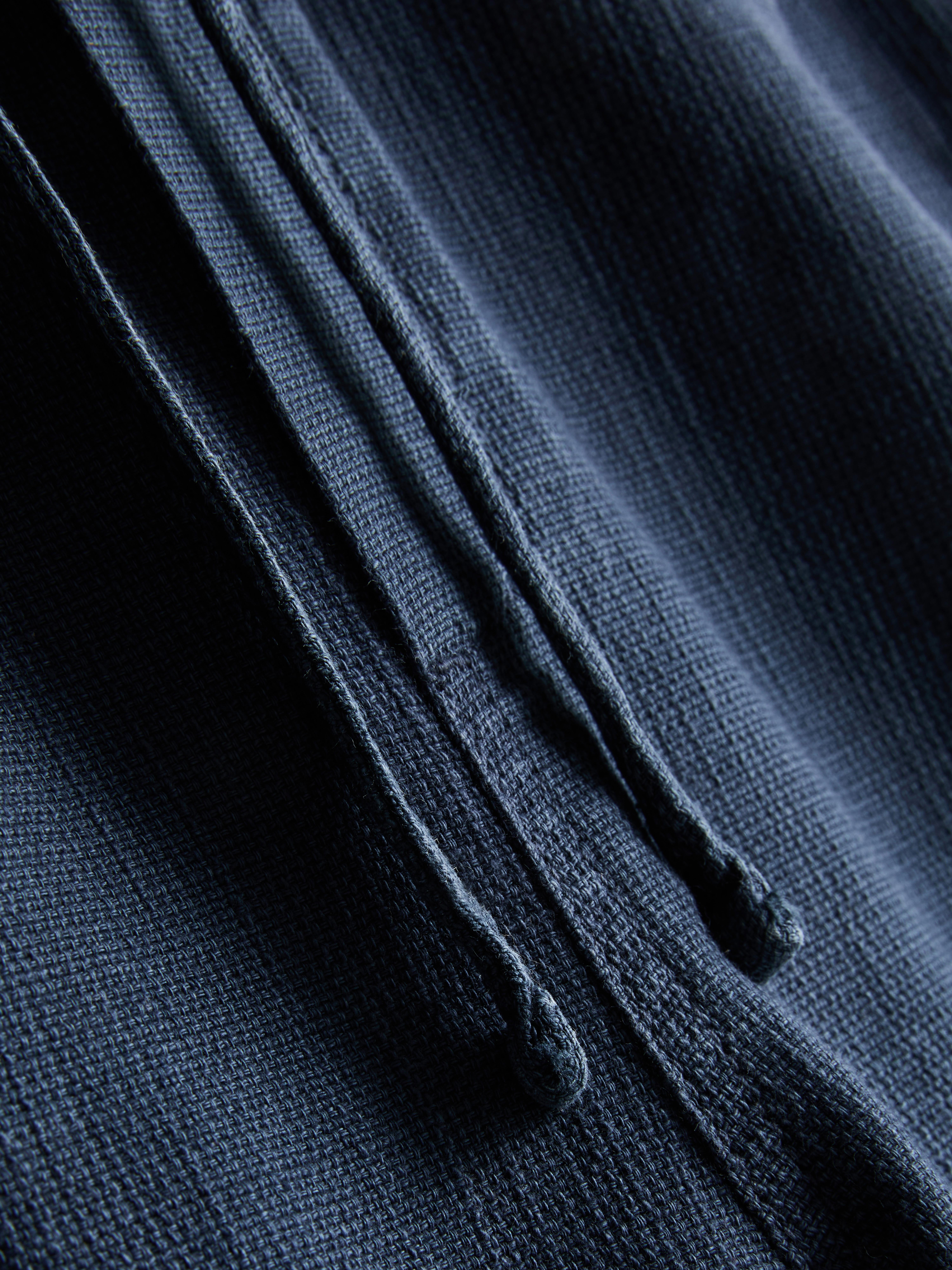 Šortky se stahovací šňůrkou a texturou