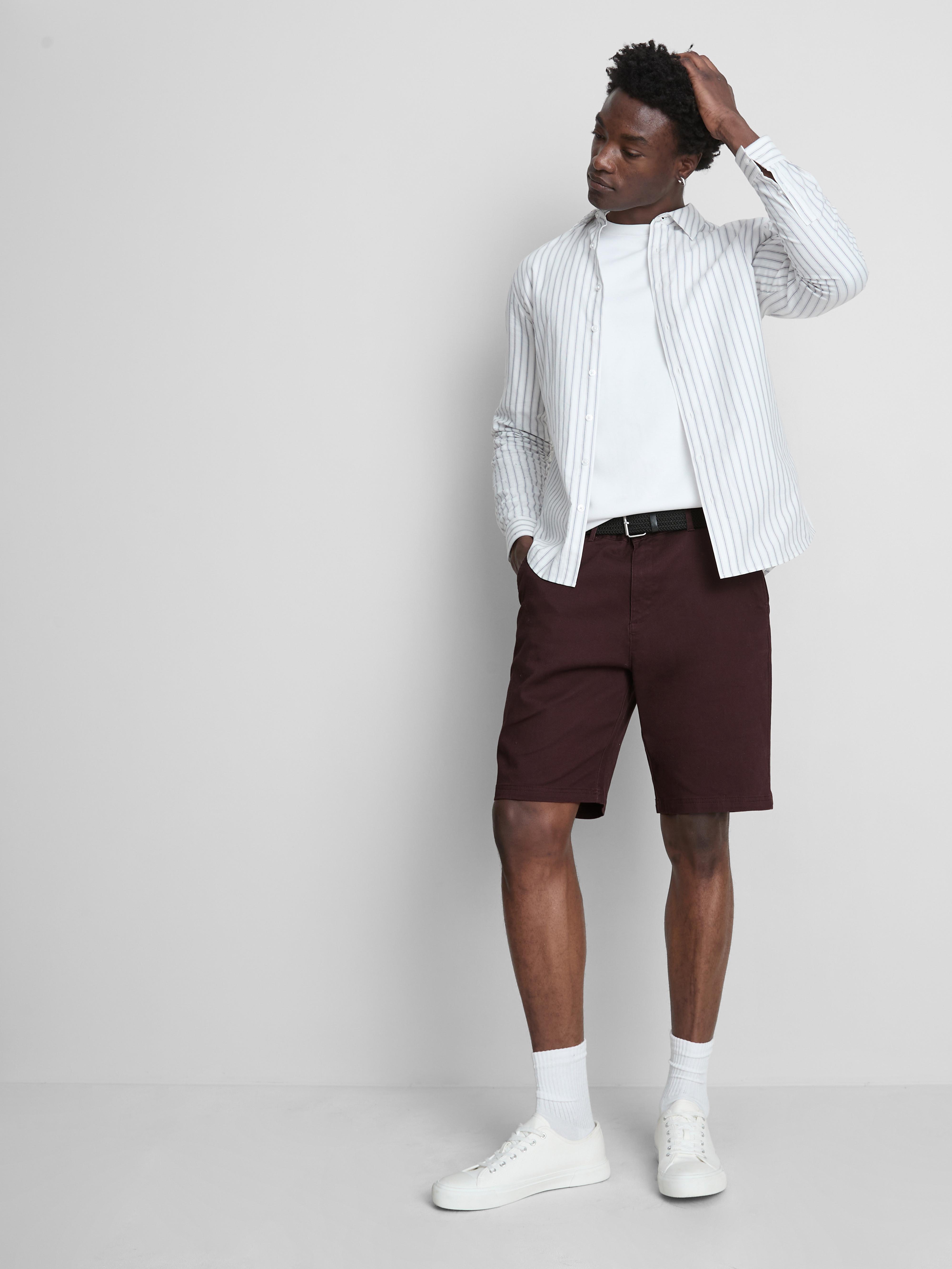 Pantalones cortos chinos con cinturón