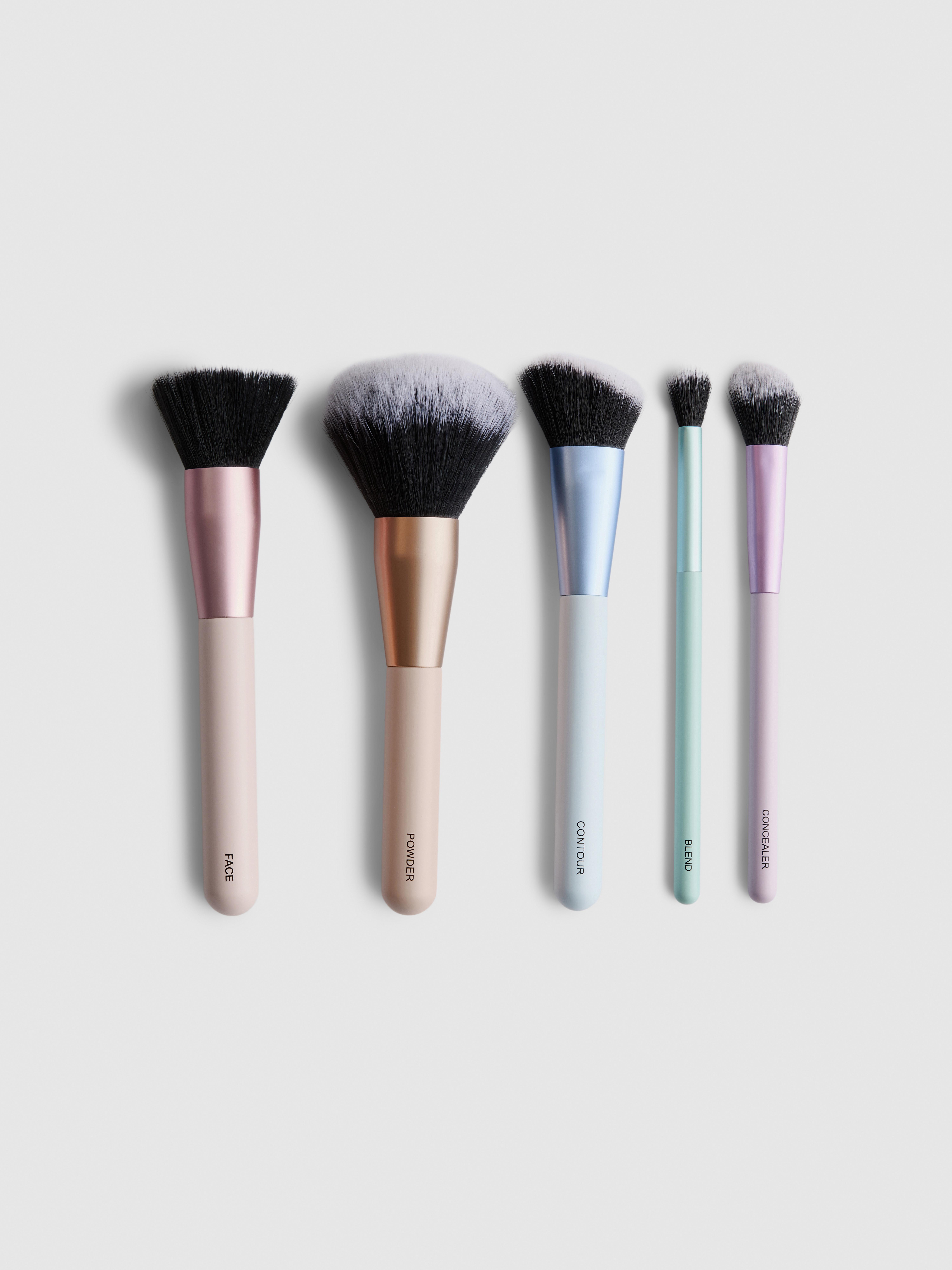 5 štětců na make-up PS…