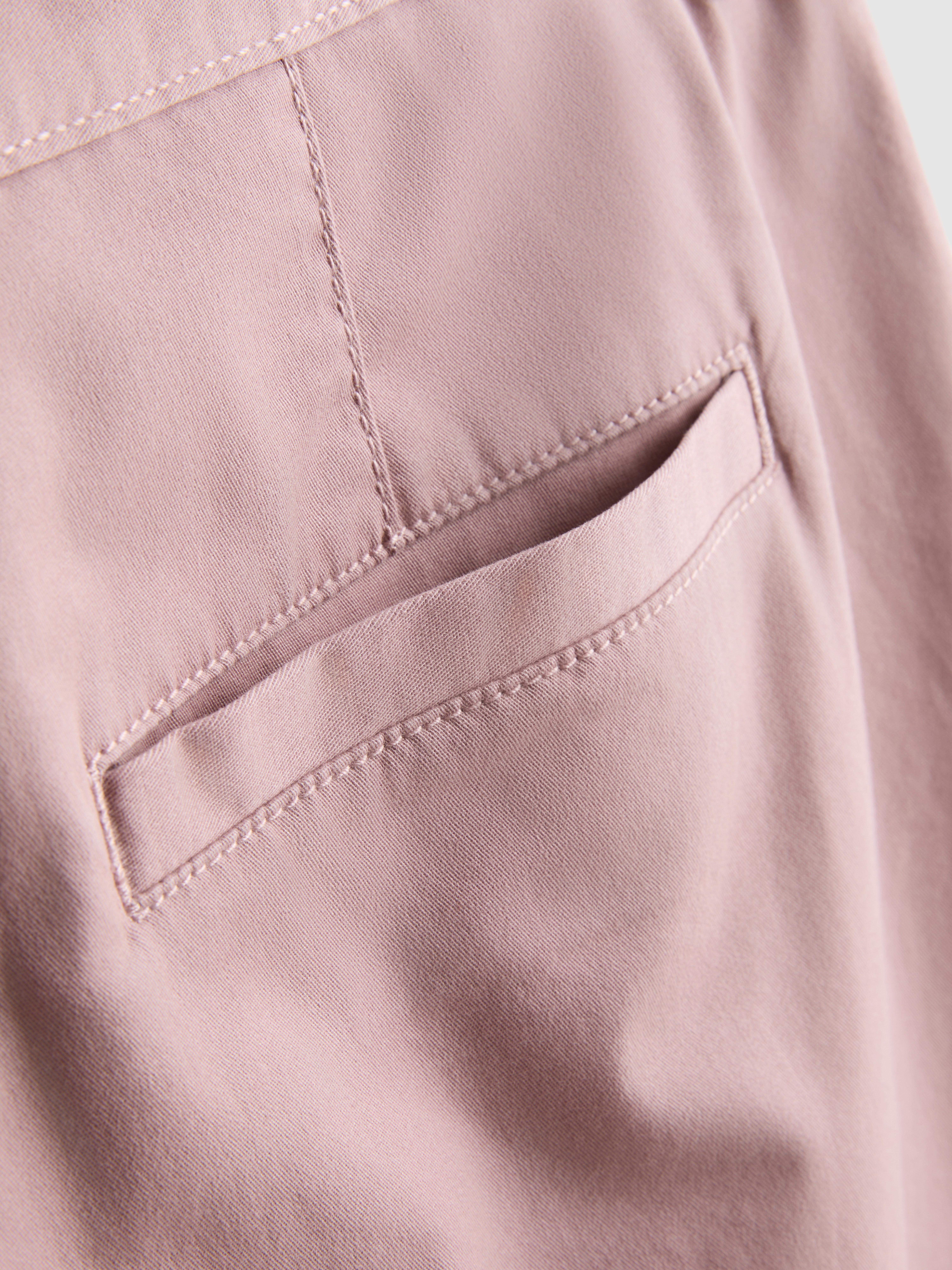 Pantaloni scurți chino elastici