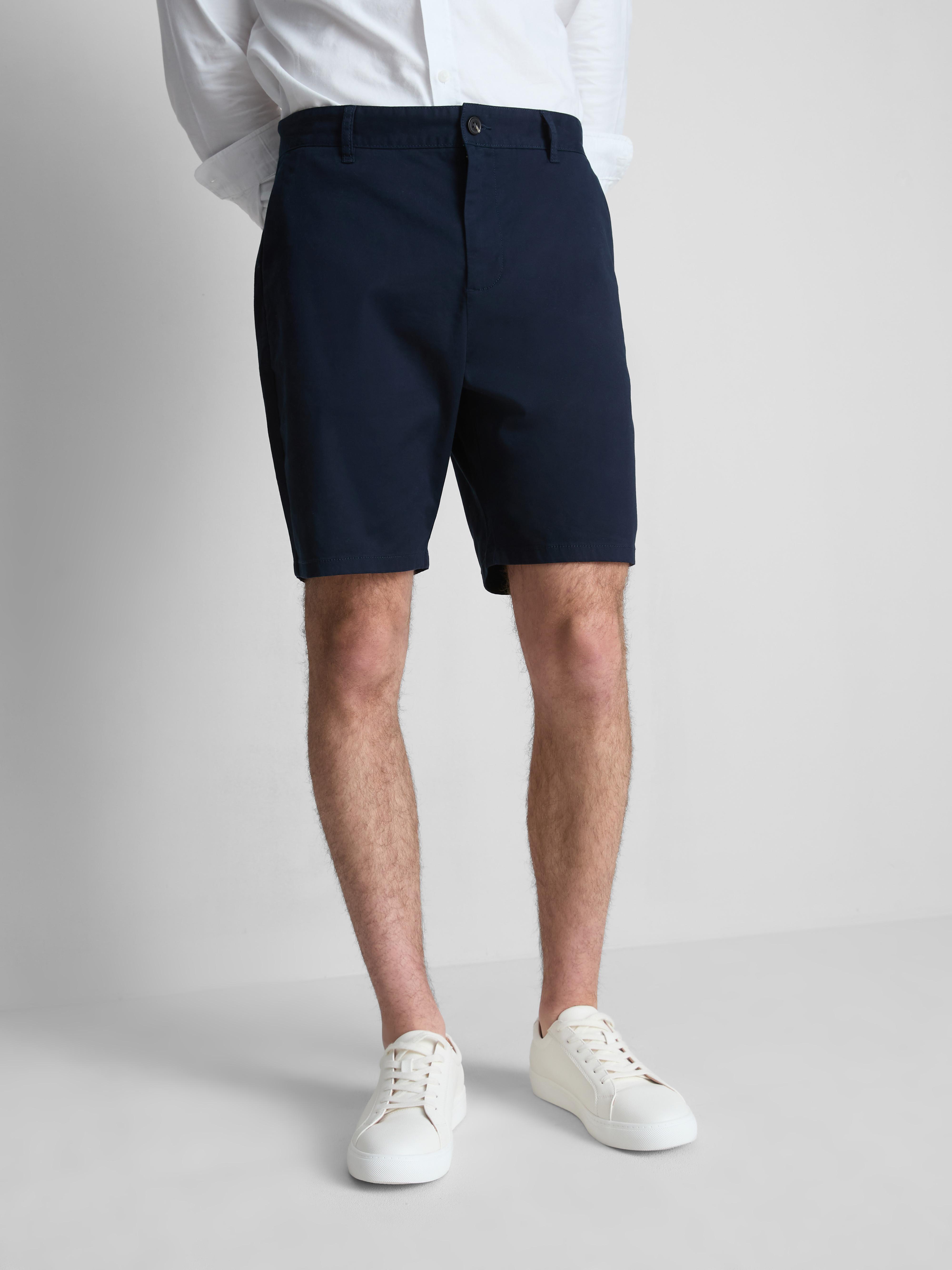 Strečové chino šortky