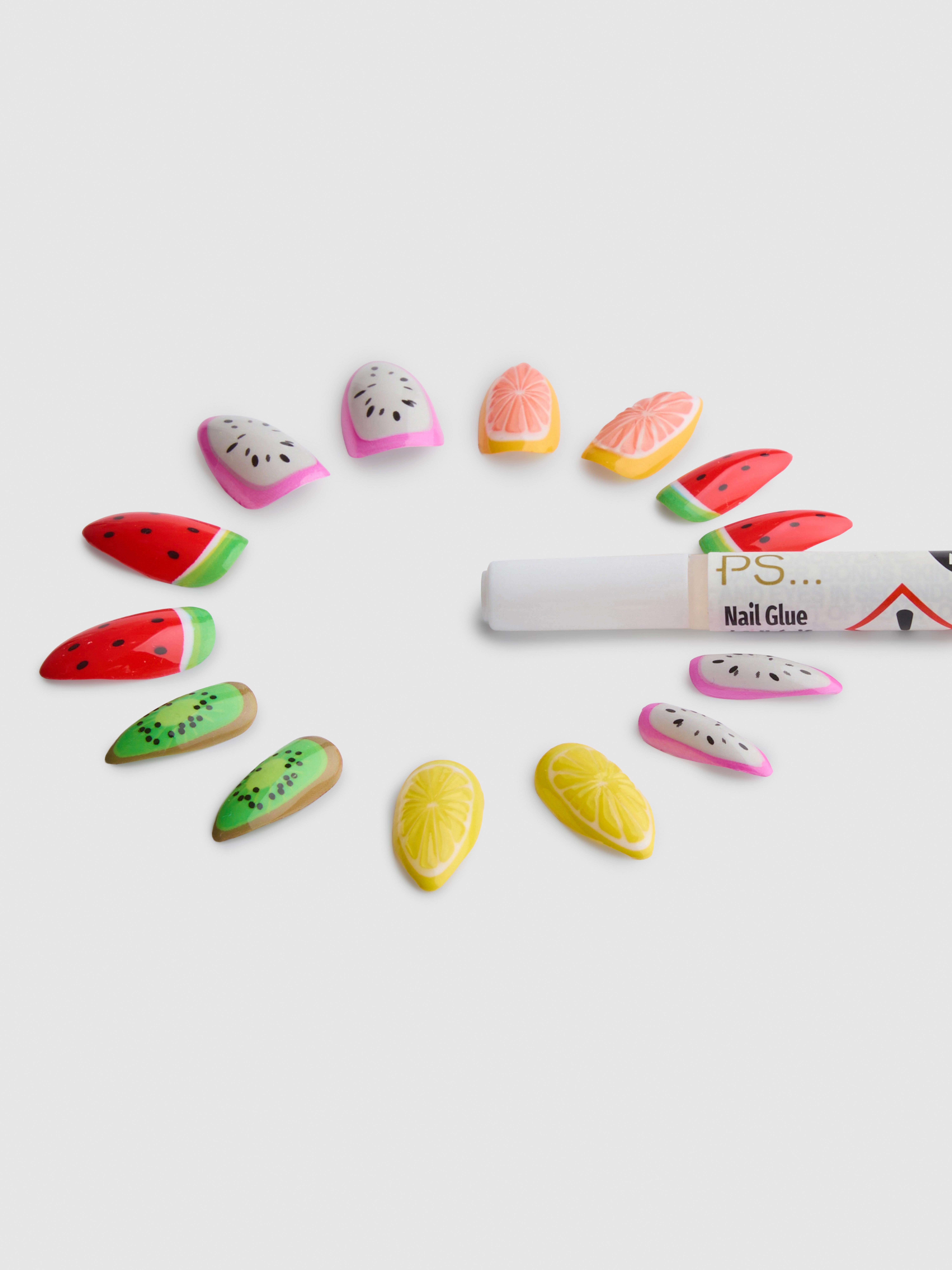 PS... Puntige glanzende kunstnagels met fruitprint