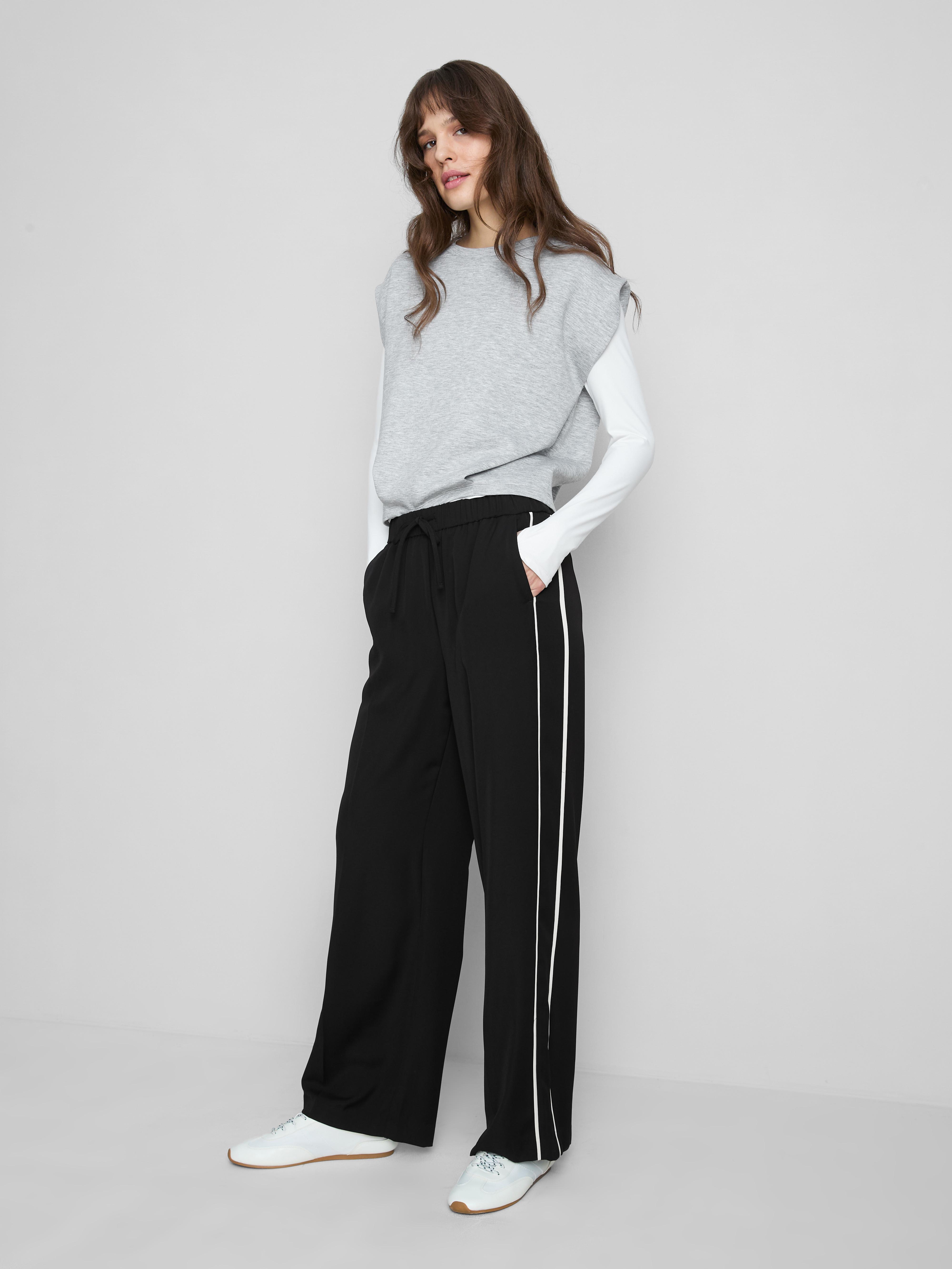Women's Black Wide-Leg Side-Stripe Pants