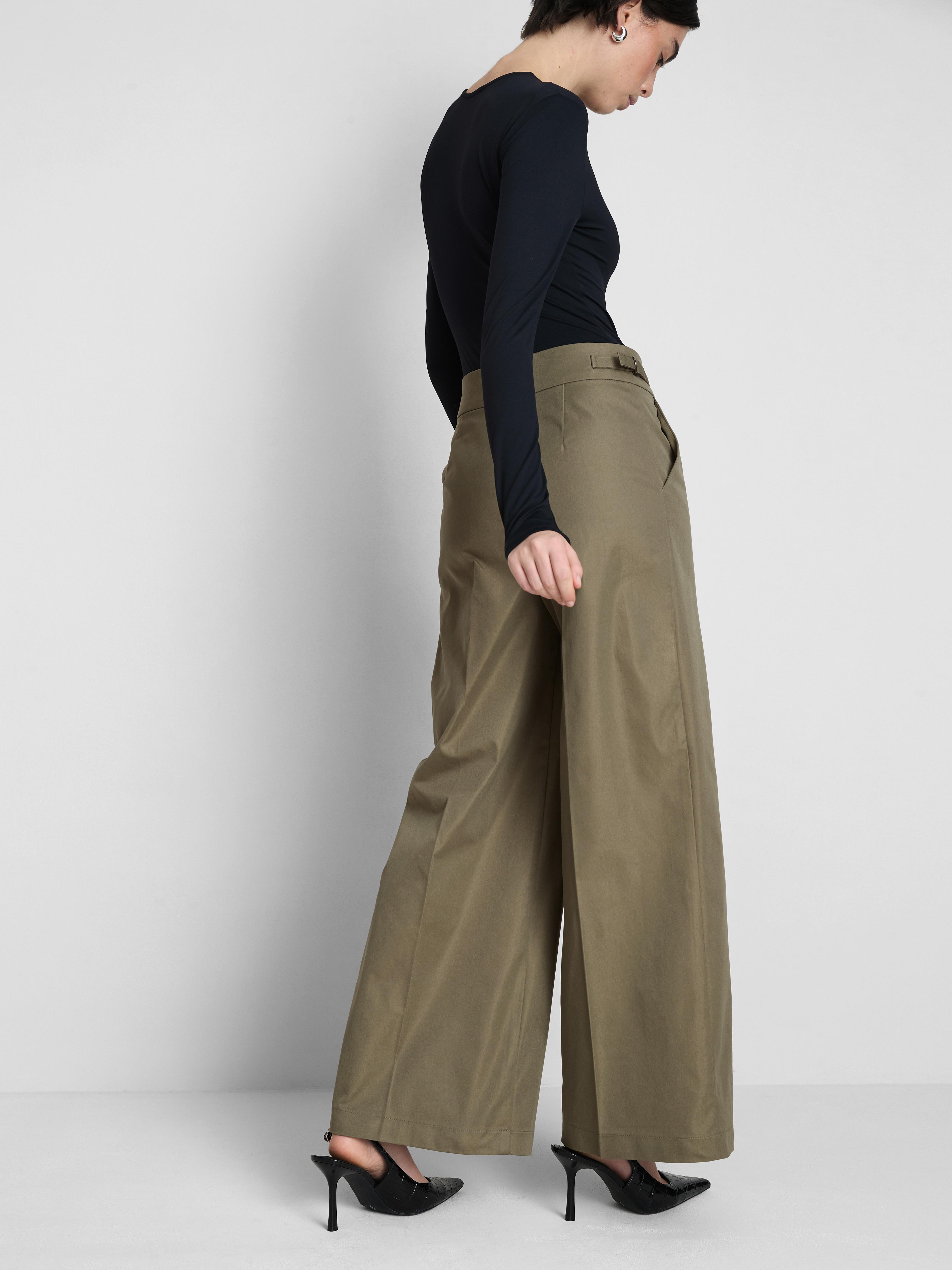 Wide Leg Pleated Belt Detail Pants