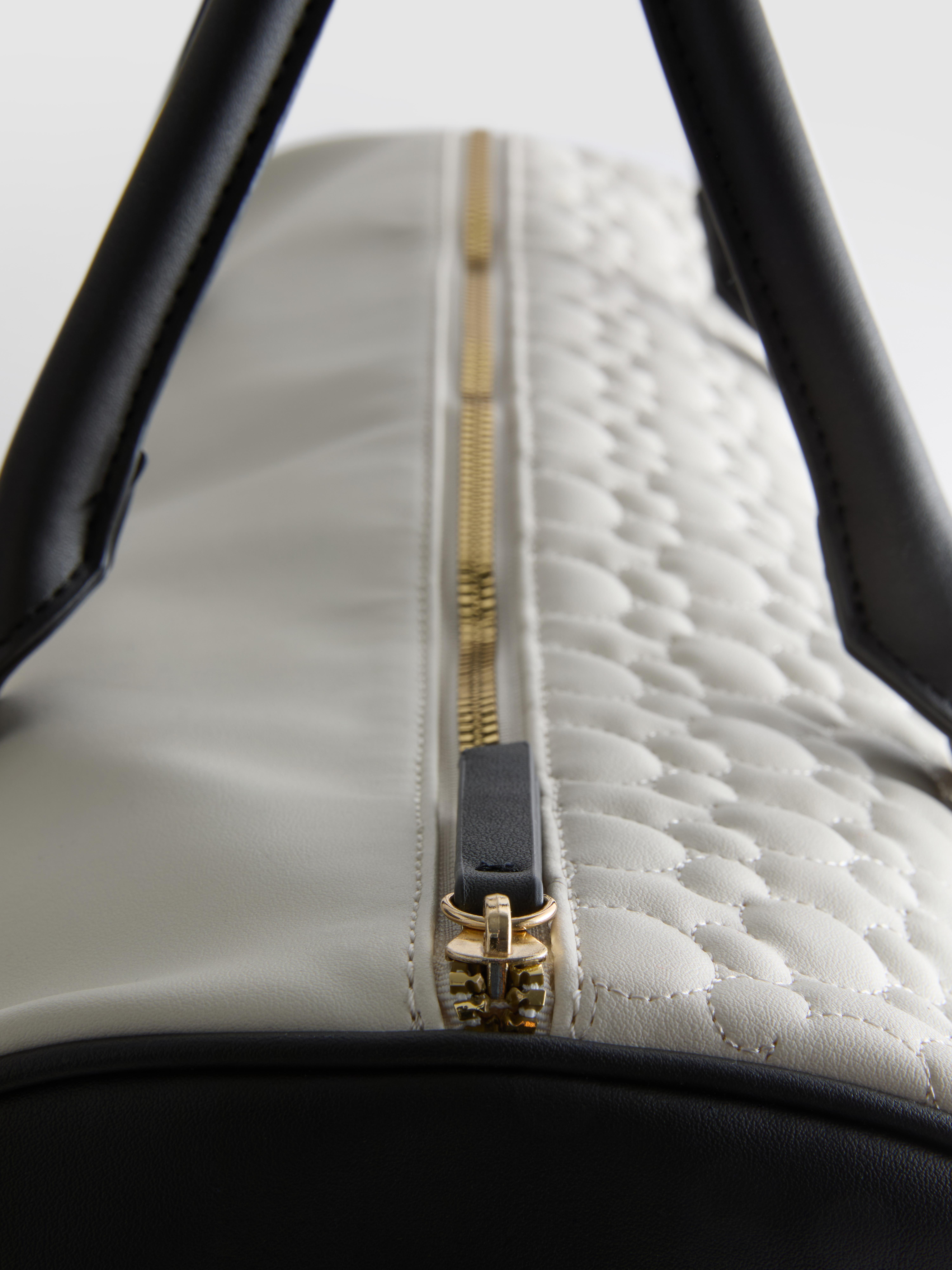 Sac week-end en relief Disney Mickey et ses amis