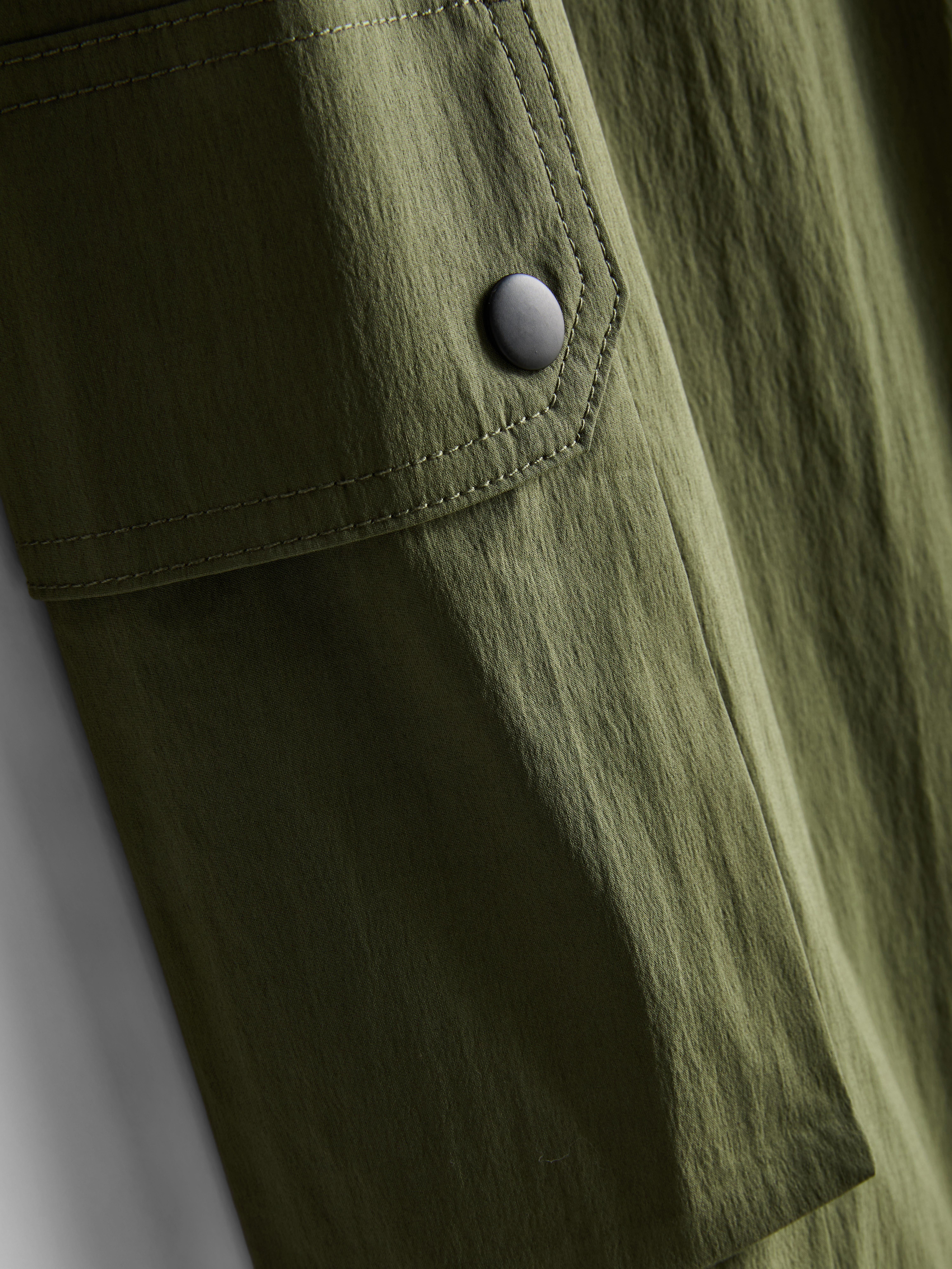 Cargohose im Utility-Stil