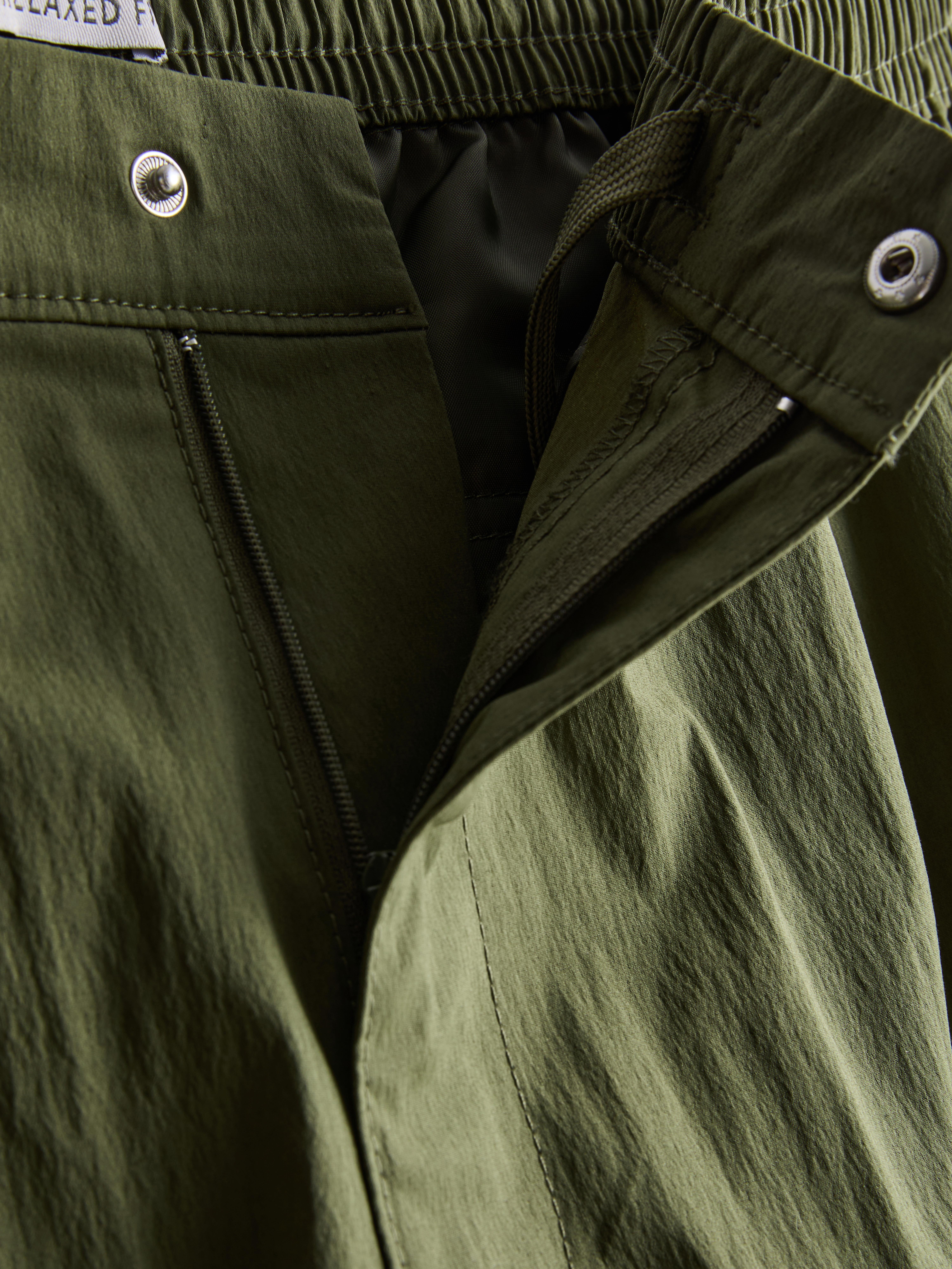 Cargohose im Utility-Stil