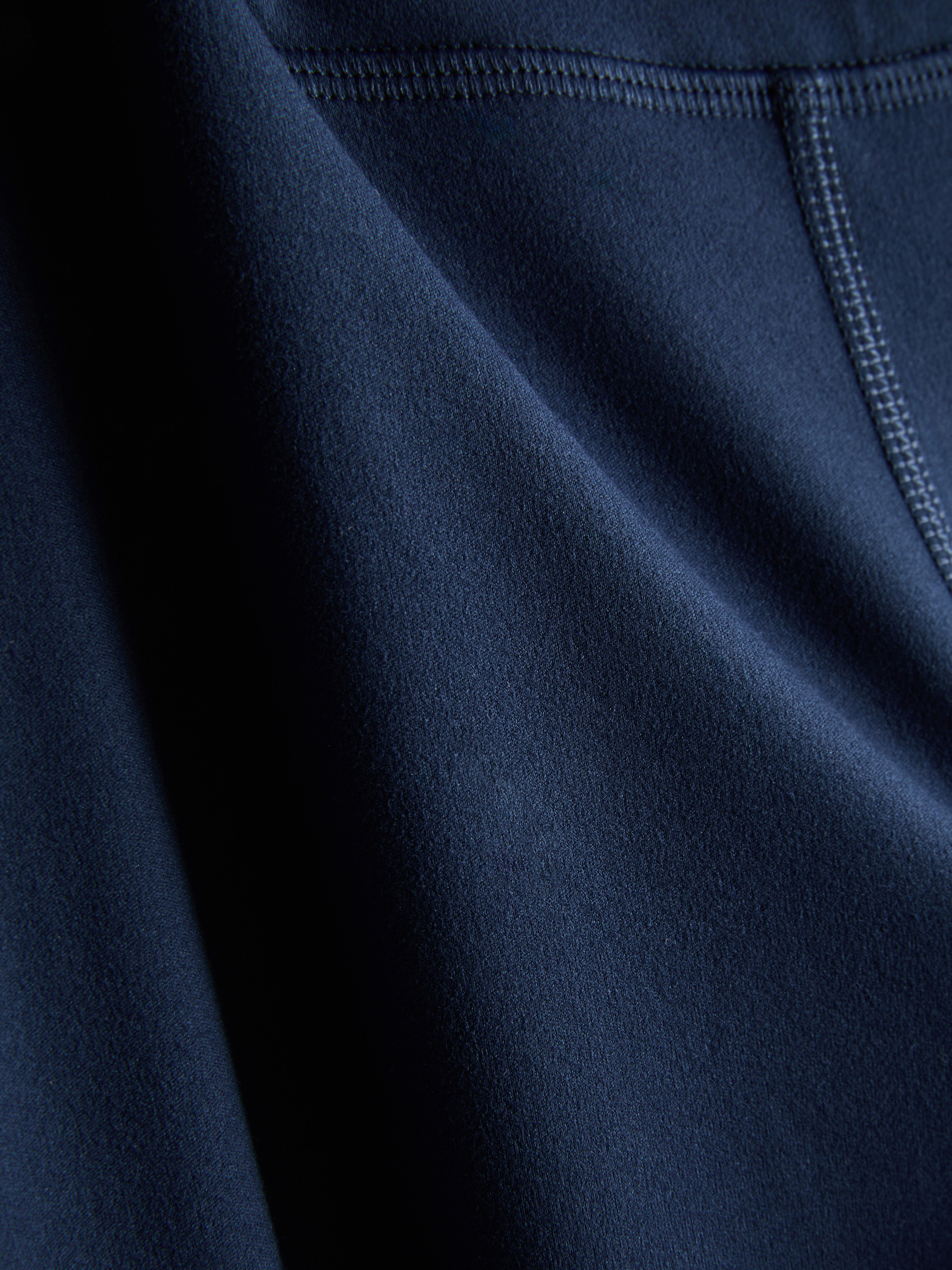 Leggings desportivas à boca de sino com suporte leve e cintura subida