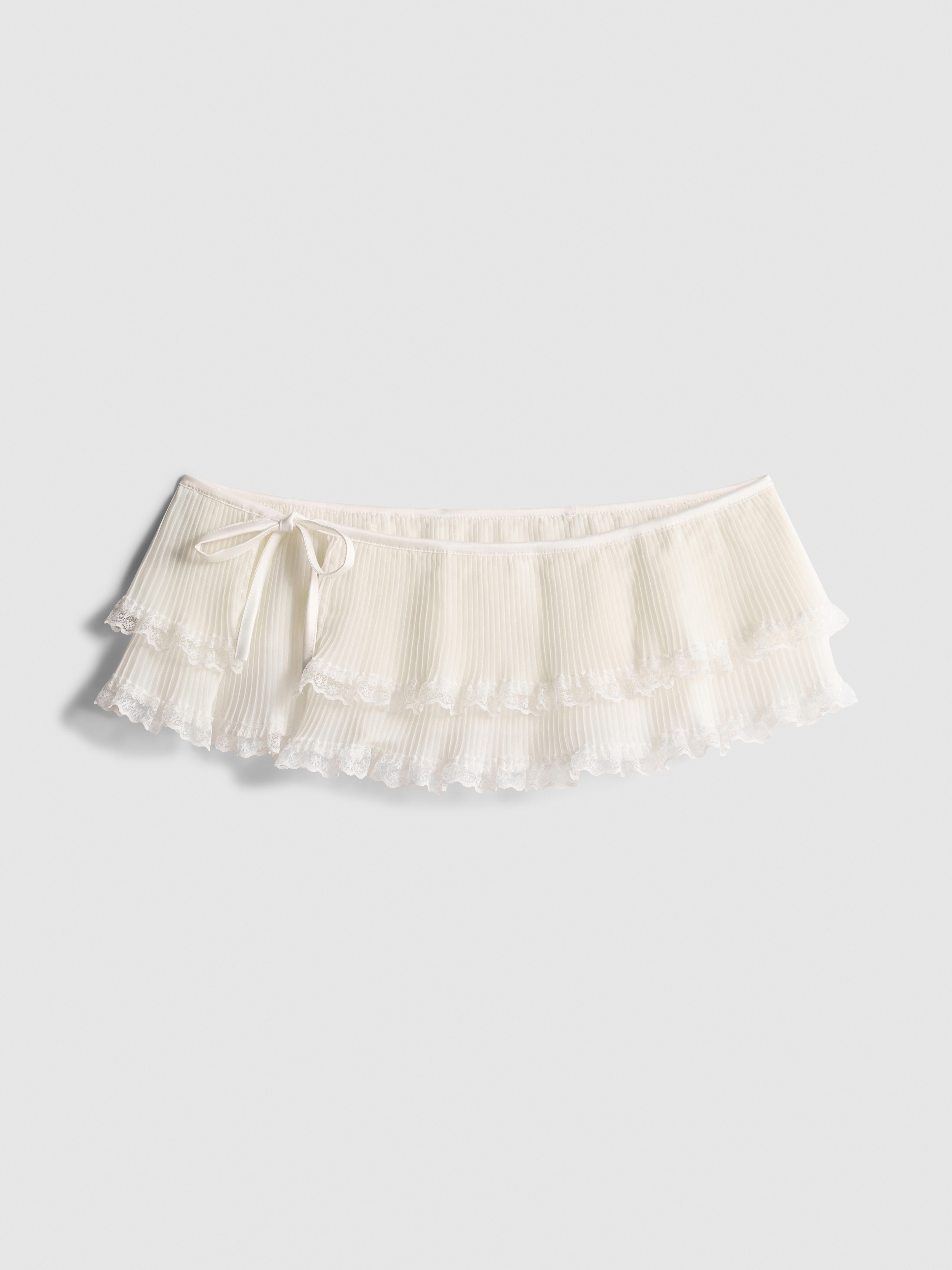 Tiered Lace Trim Belt