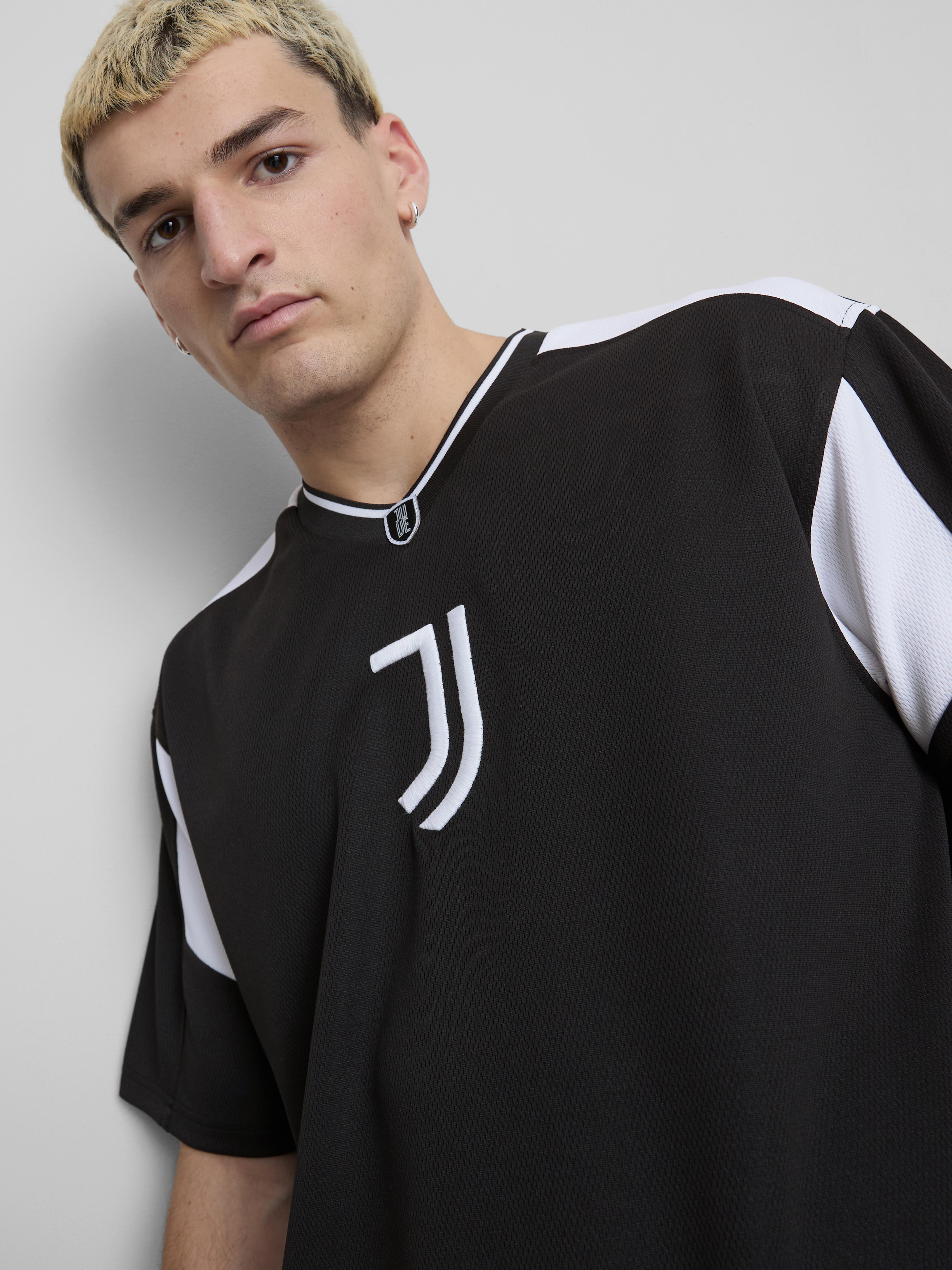 Juventus F.C Mesh T-Shirt
