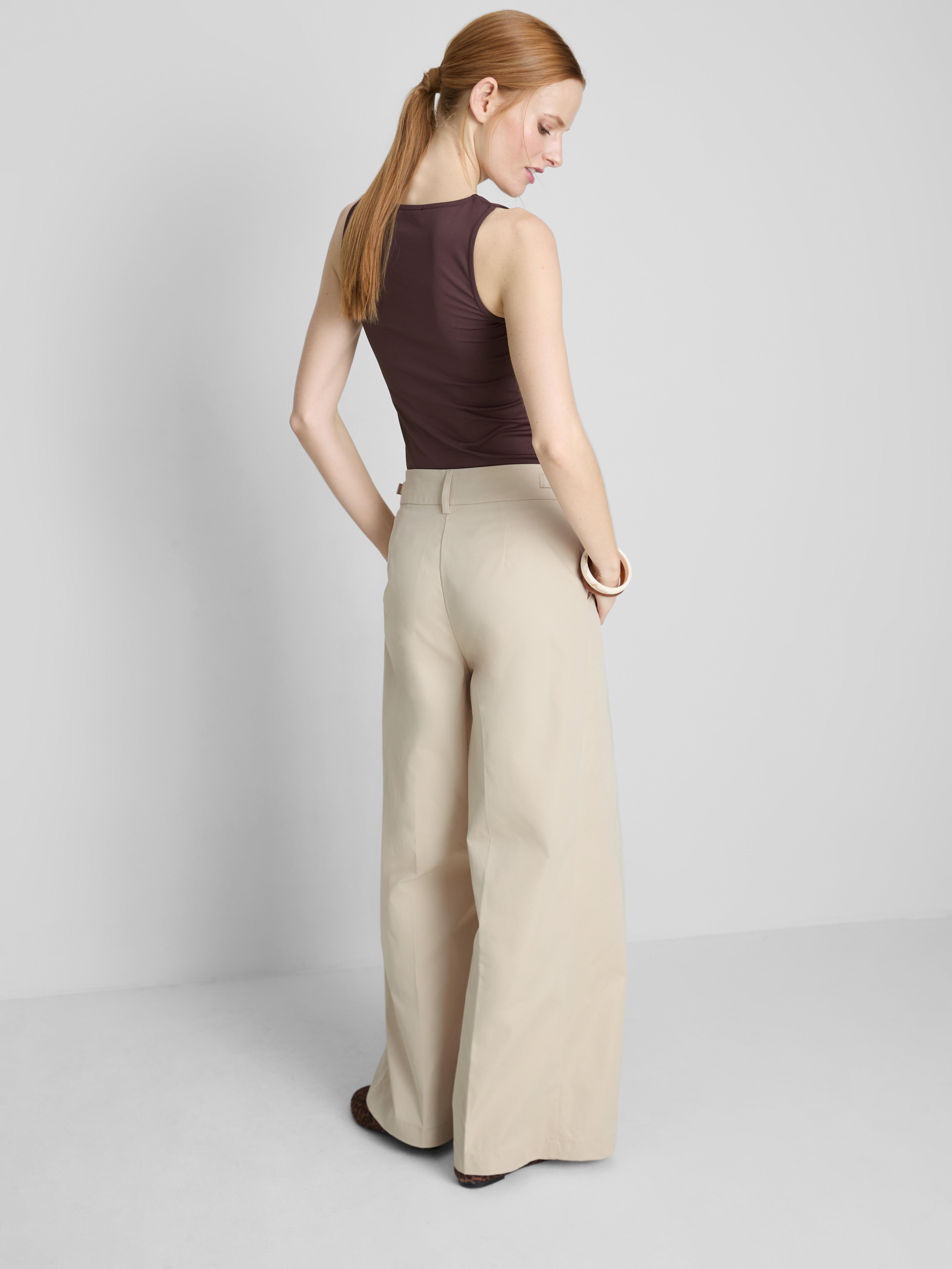 Débardeur à col carré