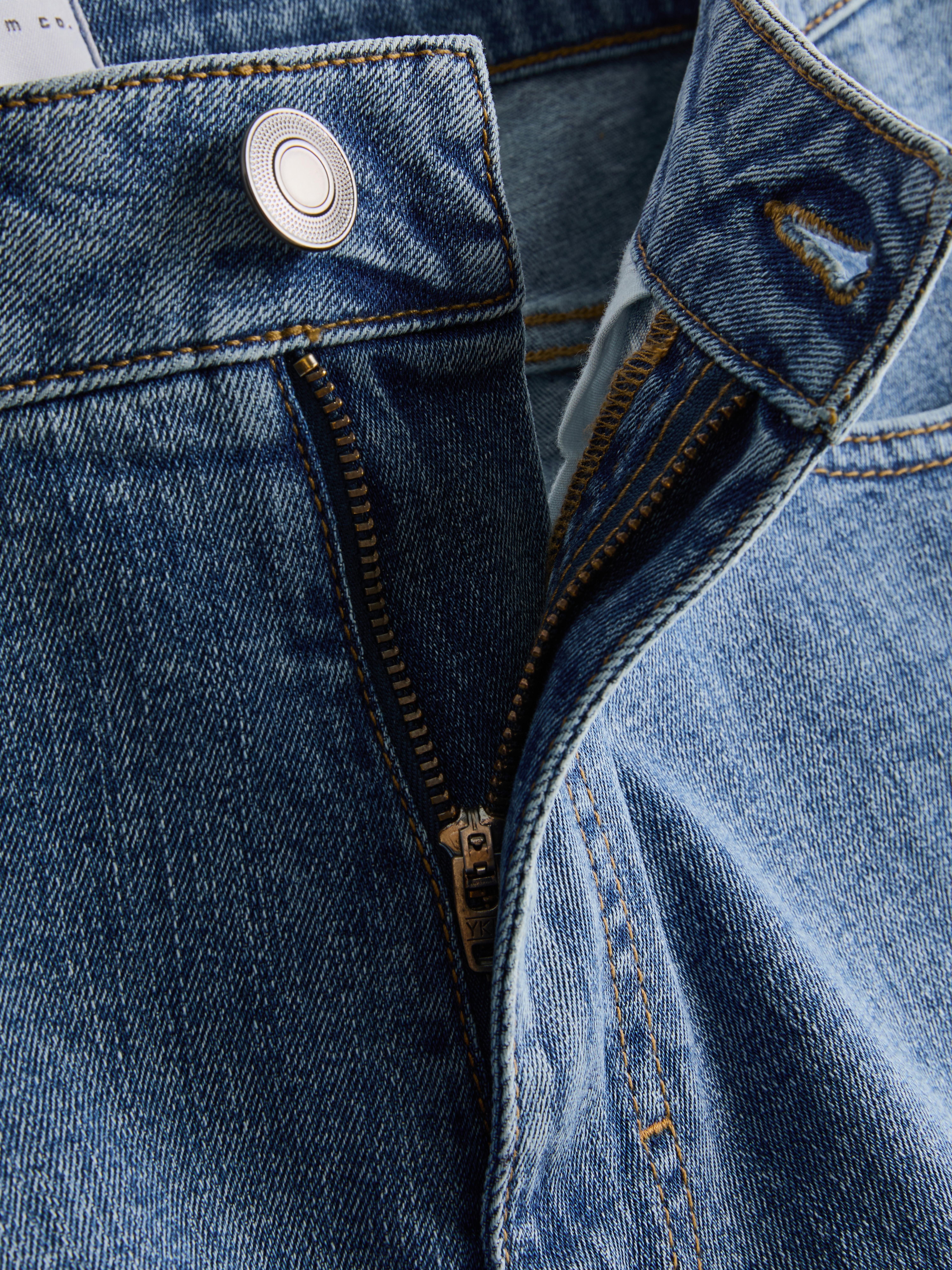 Mid-Rise Skinny Denim Shorts