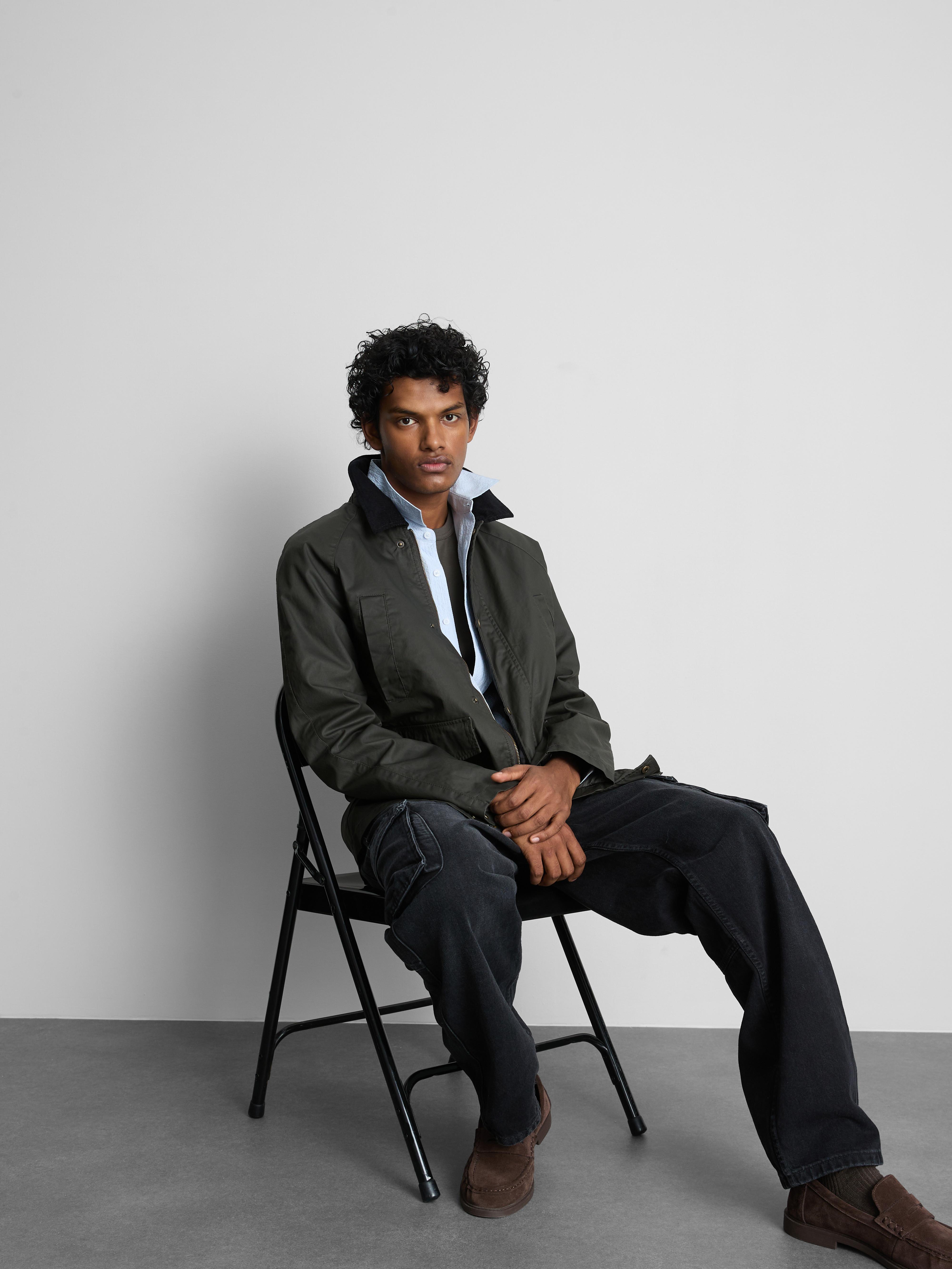 Mid-Rise Loose Cargo Jeans