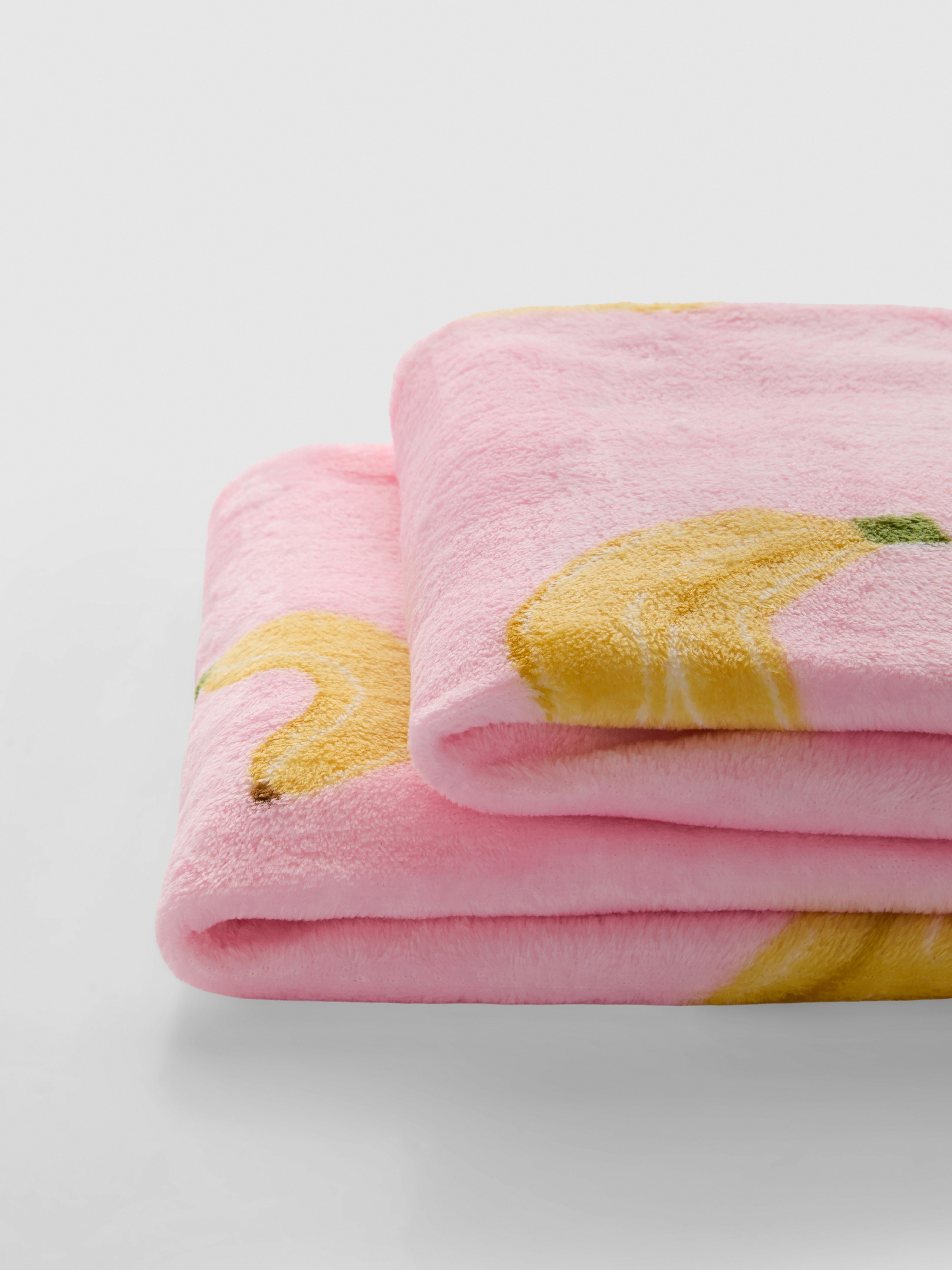 Banana Pattern Throw
