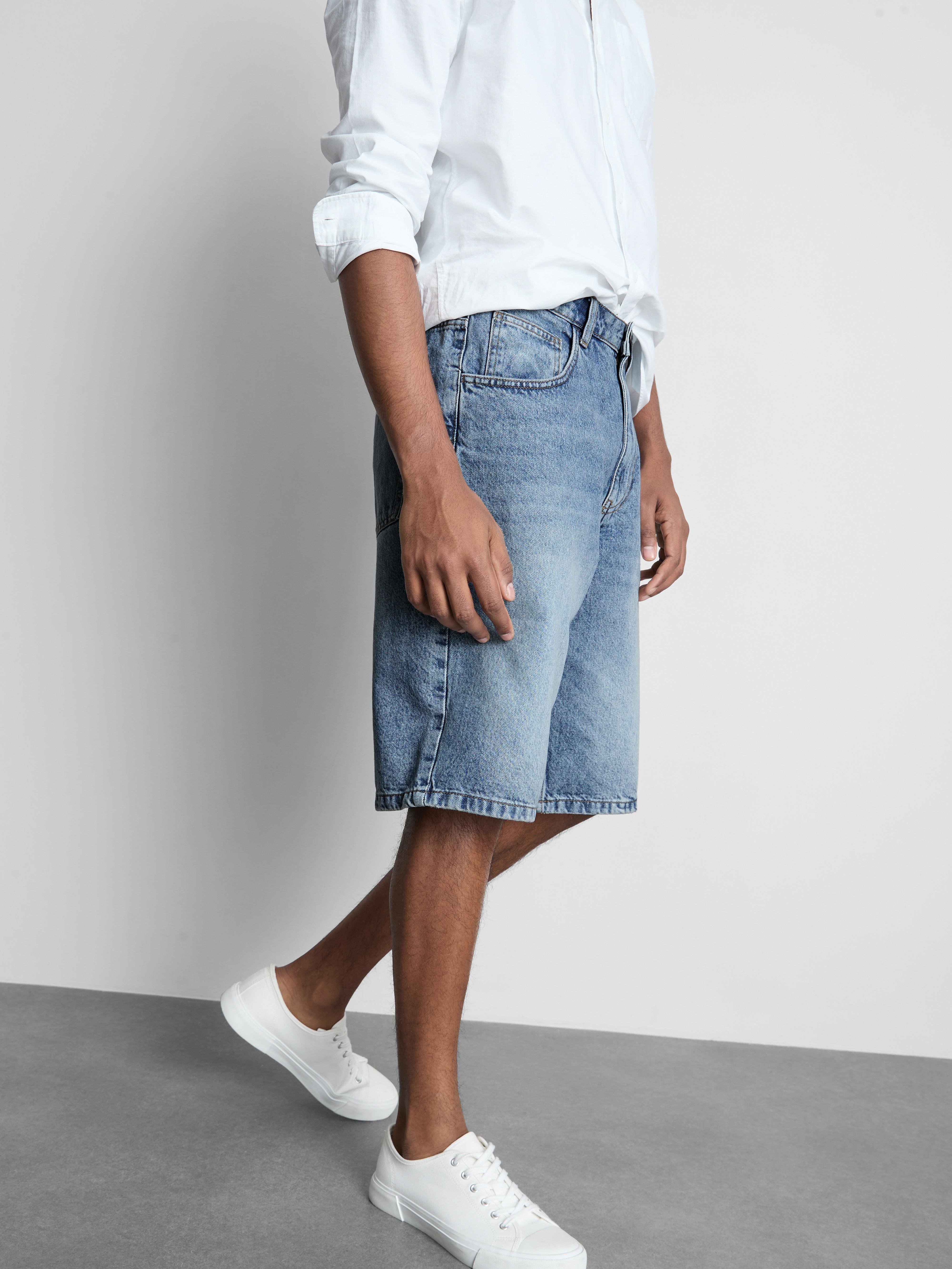 Mid-Rise Baggy Denim Shorts