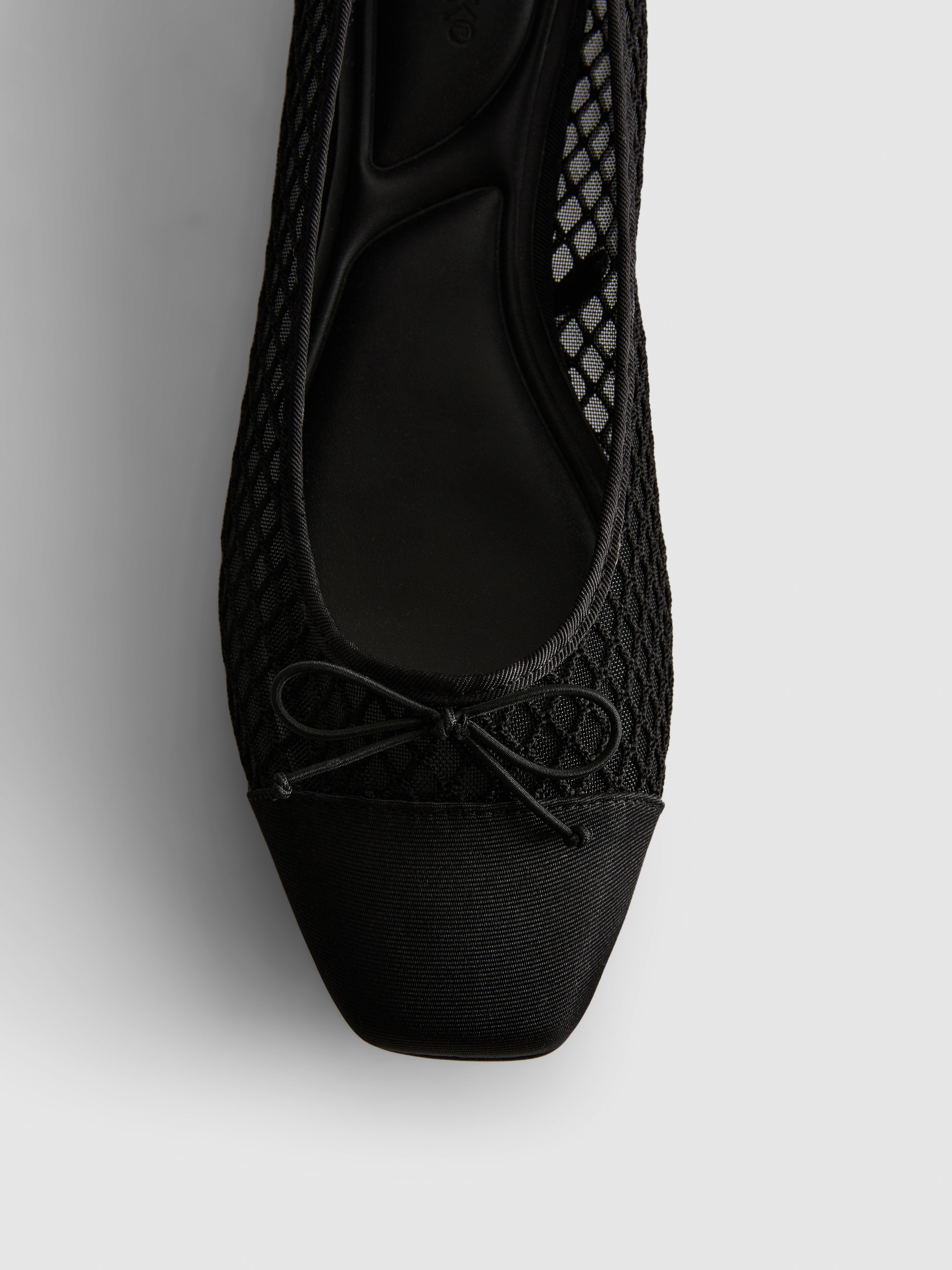 Ballerines en maille à bout carré