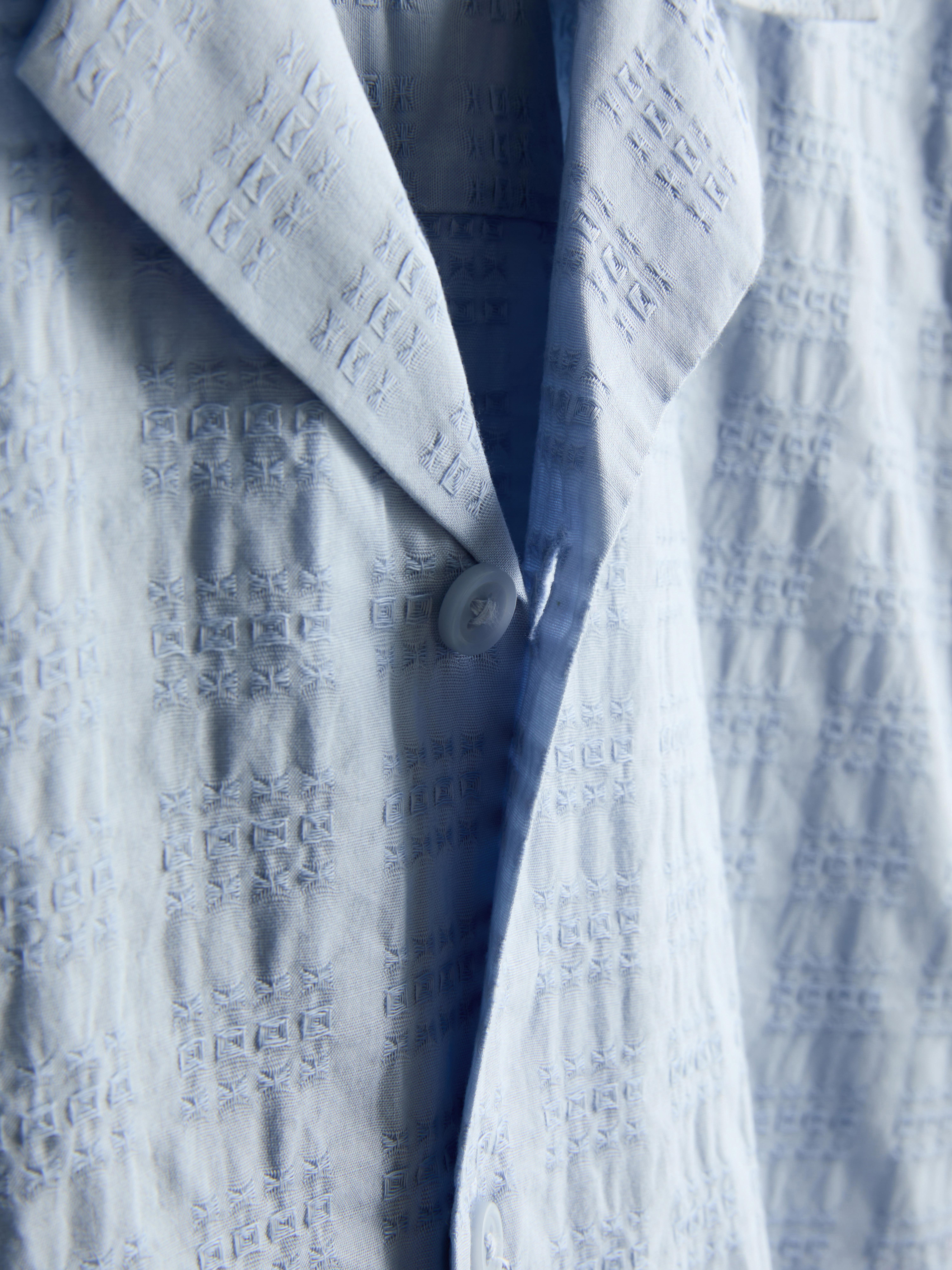 Textured Short-Sleeve Button-Up Shirt