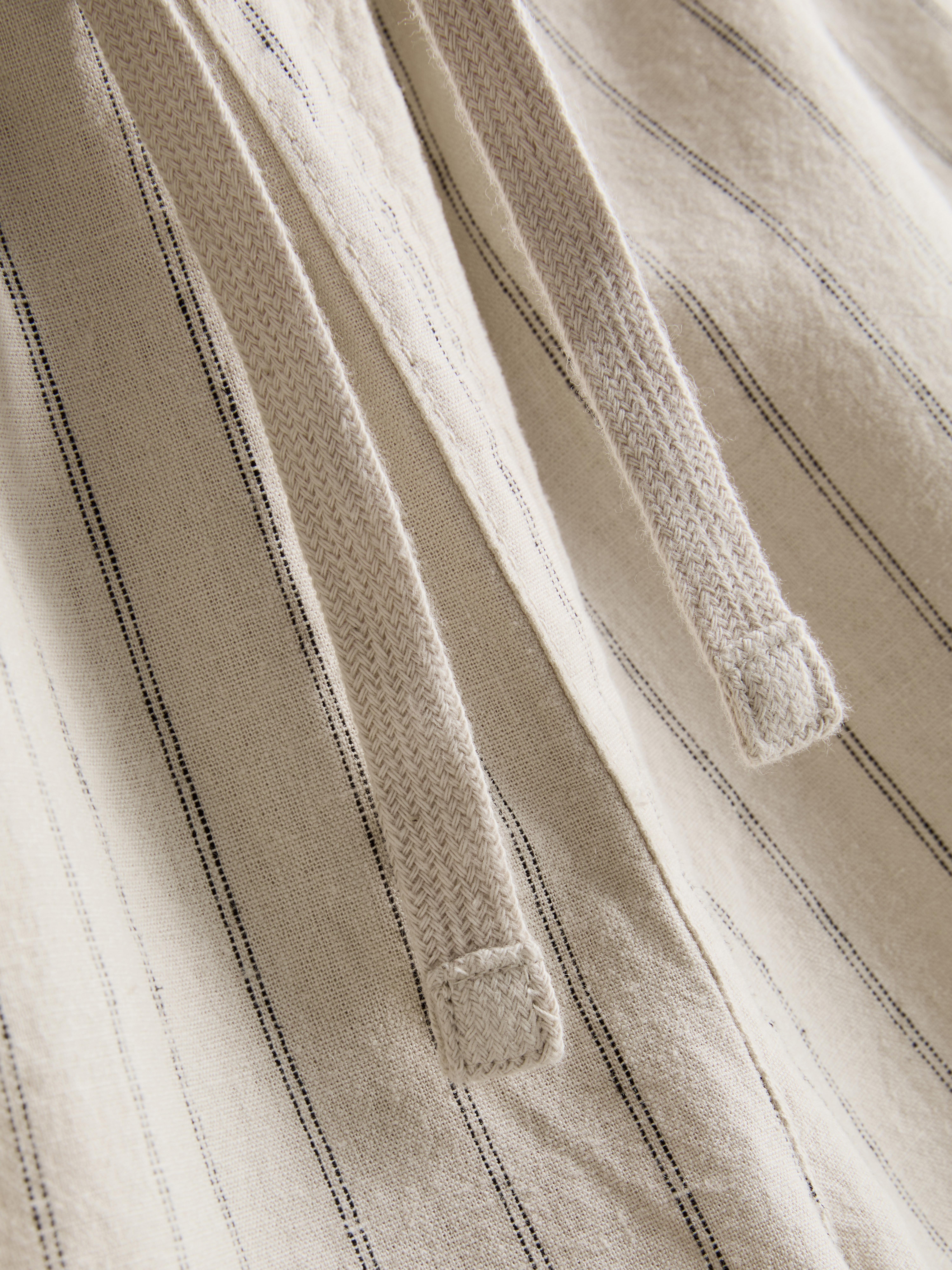 Gestreifte Shorts aus Leinengemisch