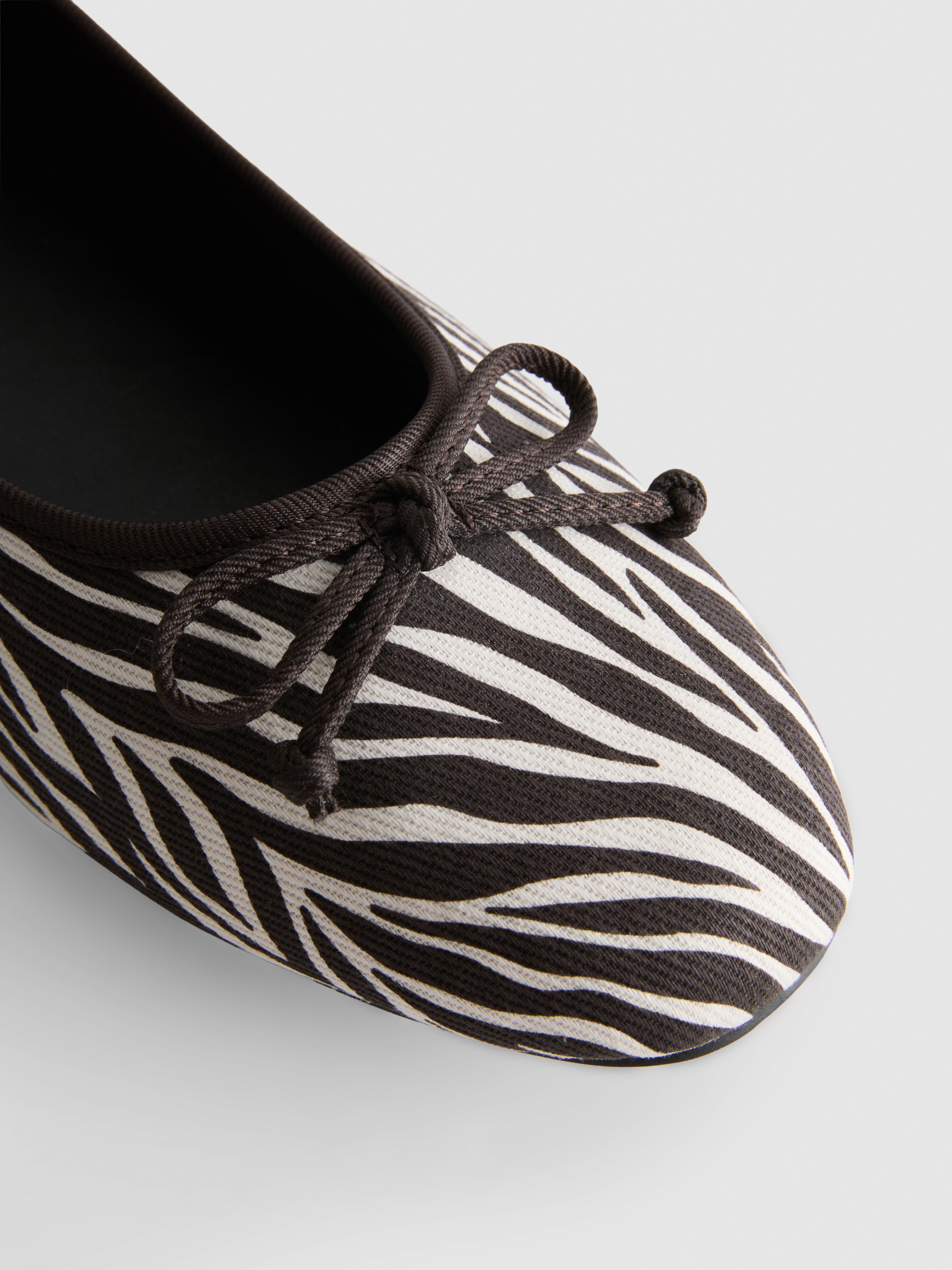 Bow Ballet Pumps