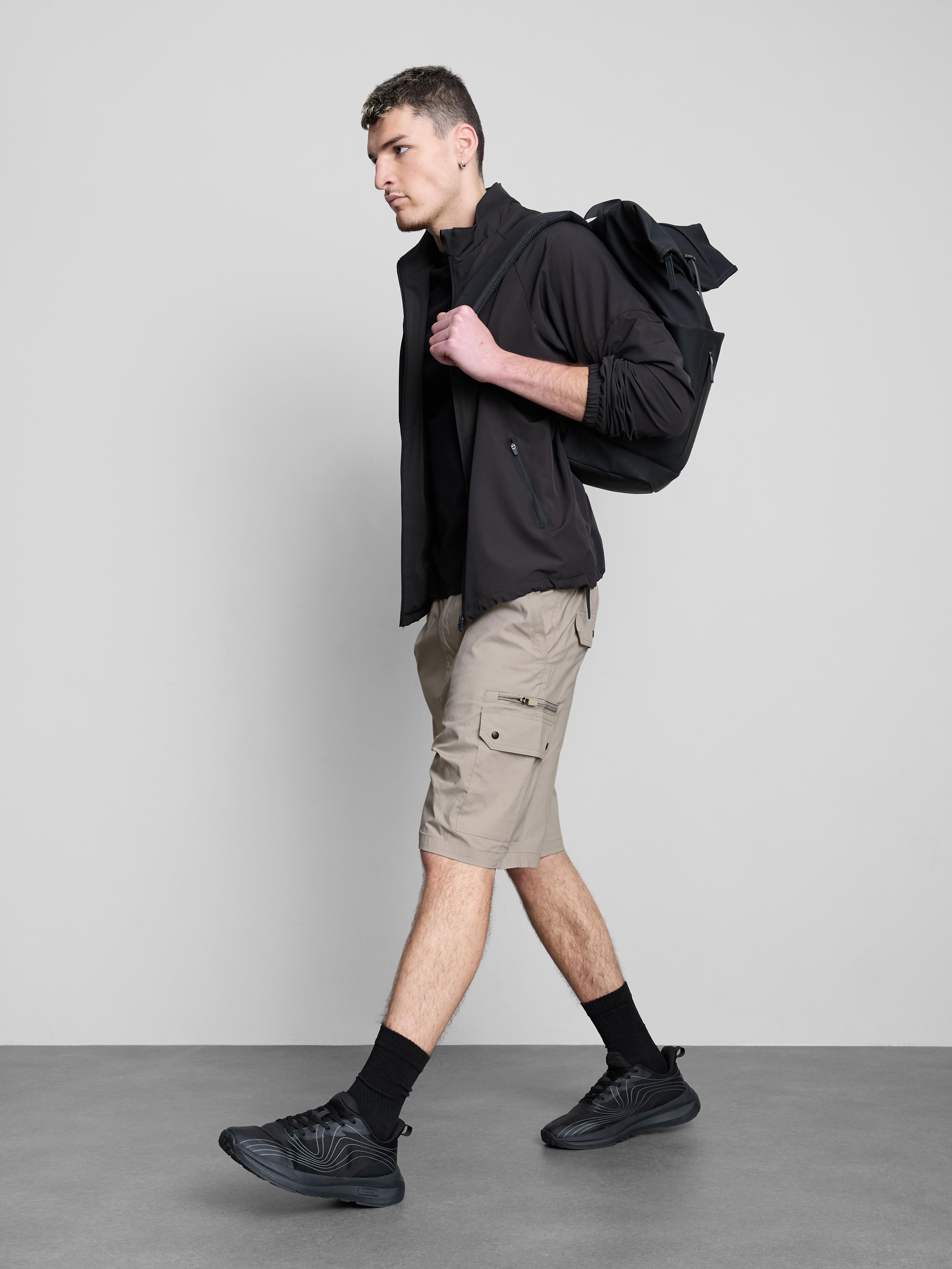 Cargoshorts im Utility-Stil
