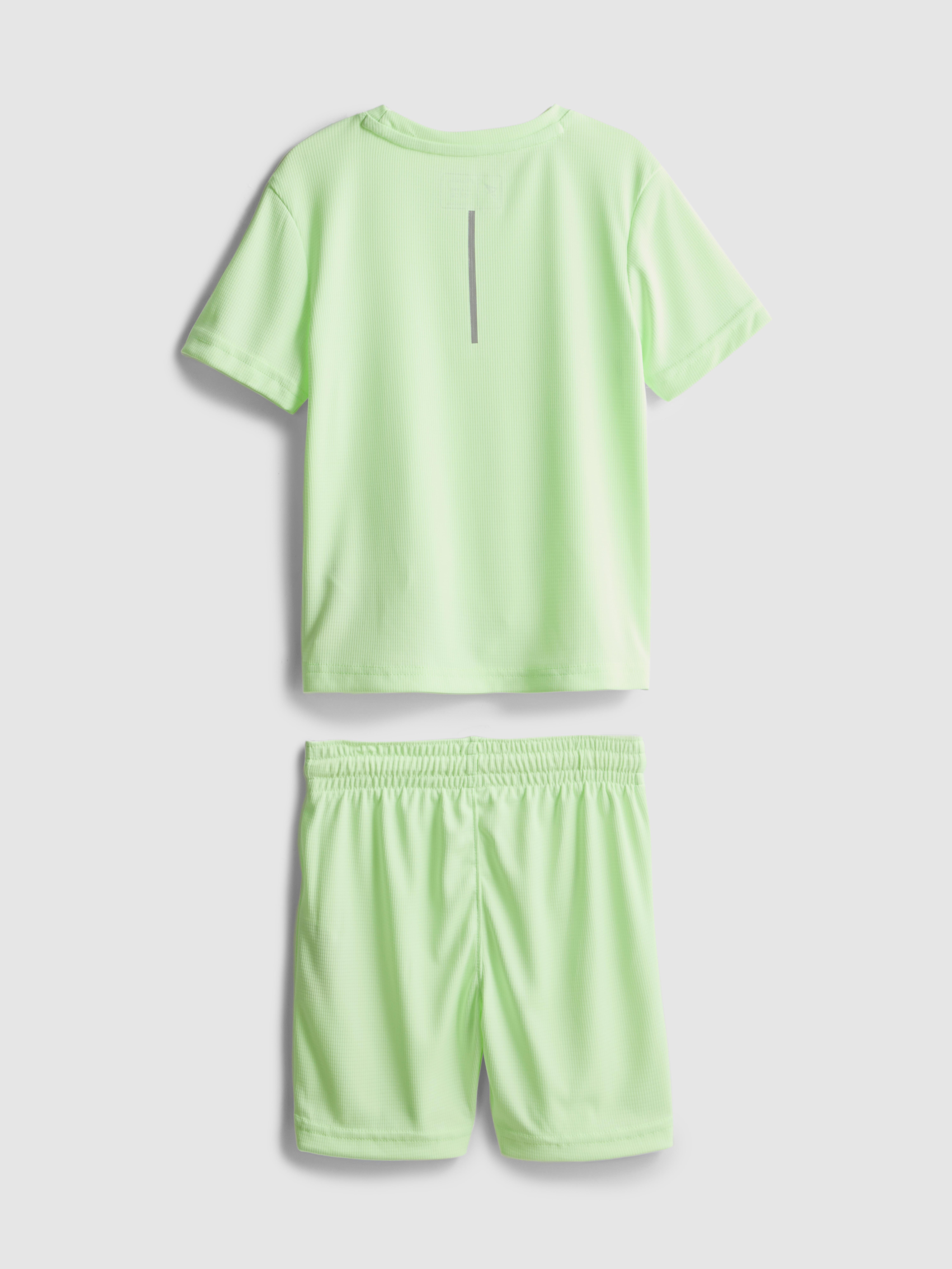 1,5-7 años | Camiseta y pantalones cortos deportivos