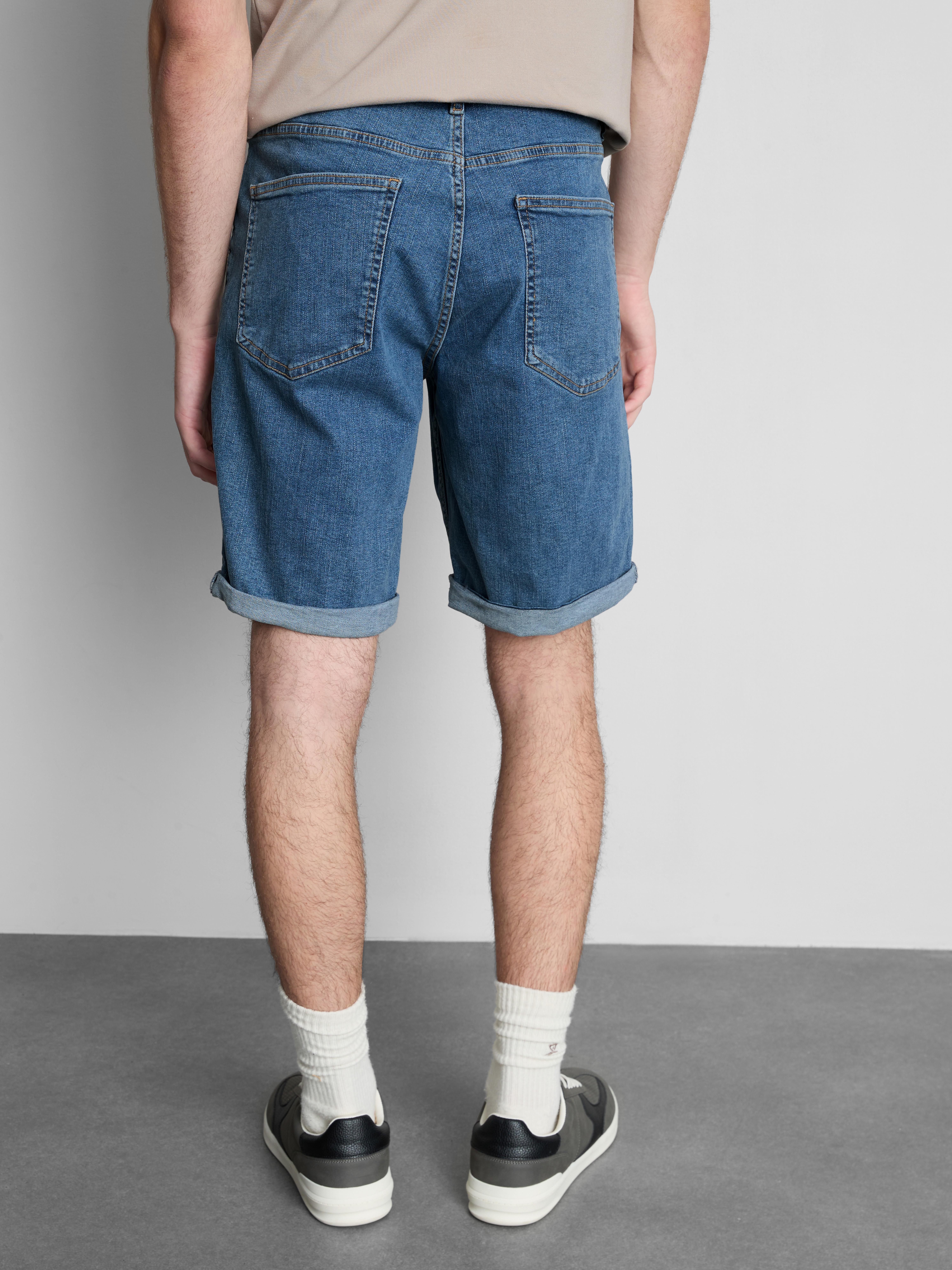 Pantaloncini jeans a gamba dritta