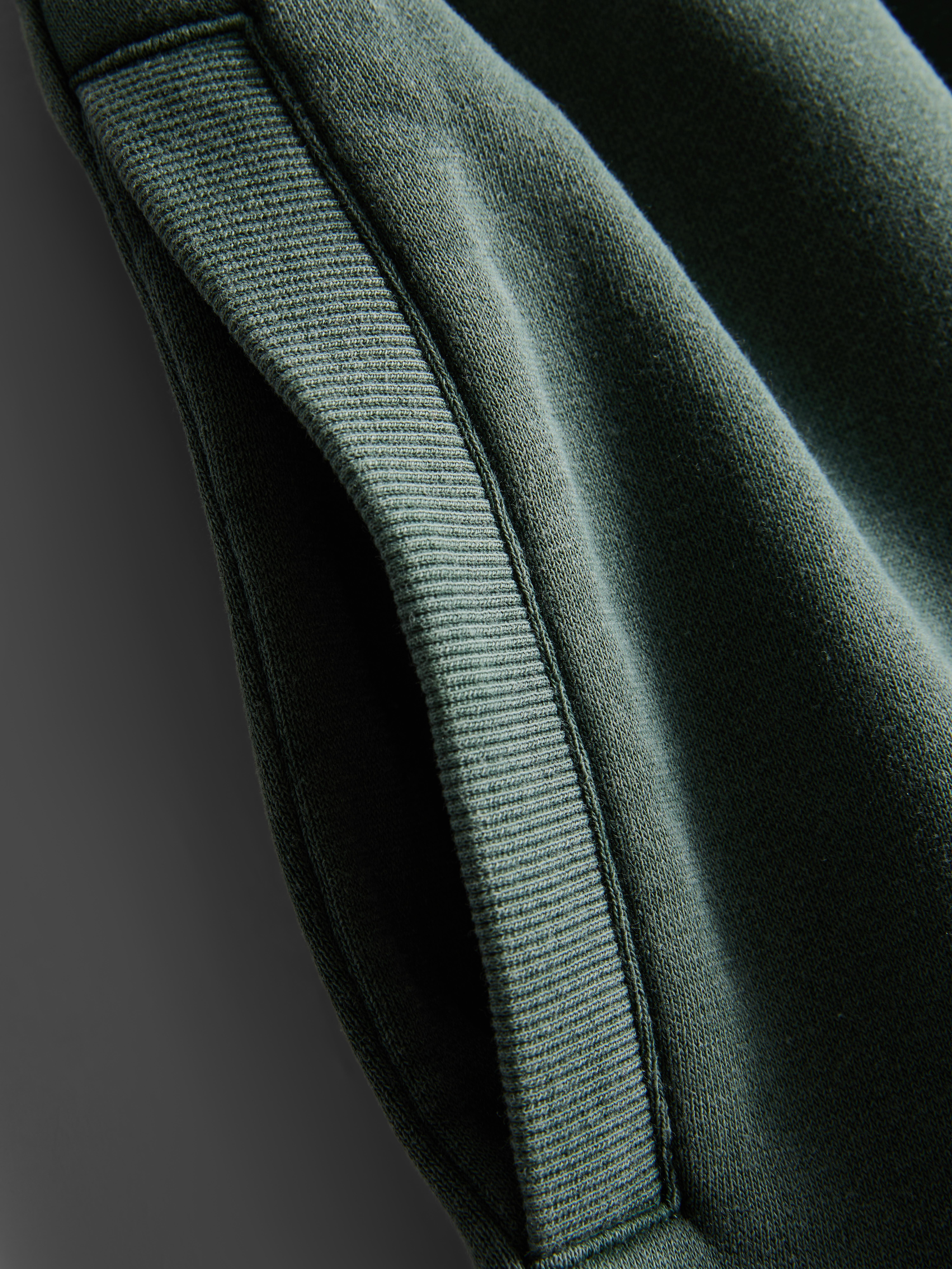 Verwaschene Shorts mit elastischem Bund