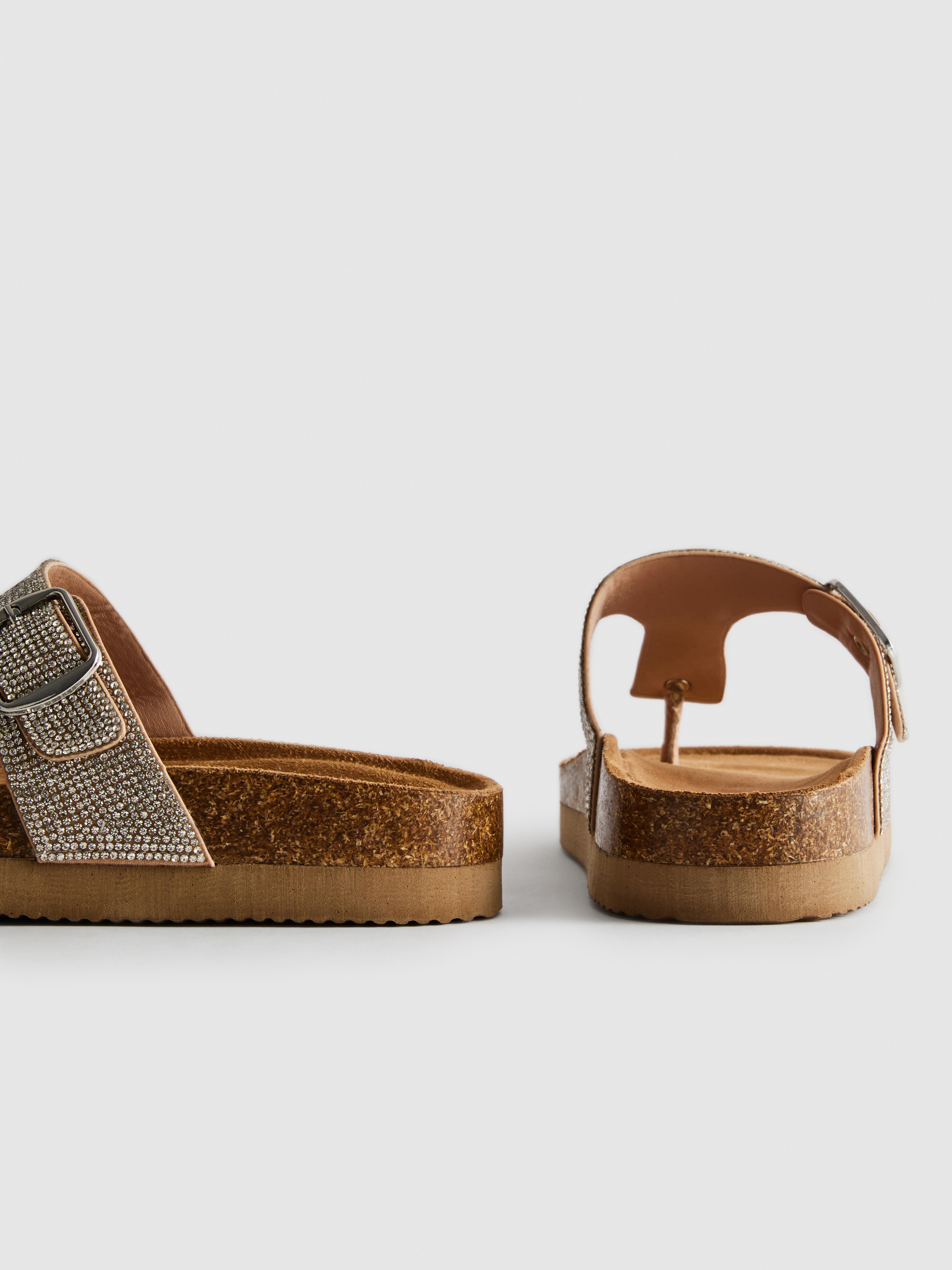 Mules mit T-Steg und Strasssteinen