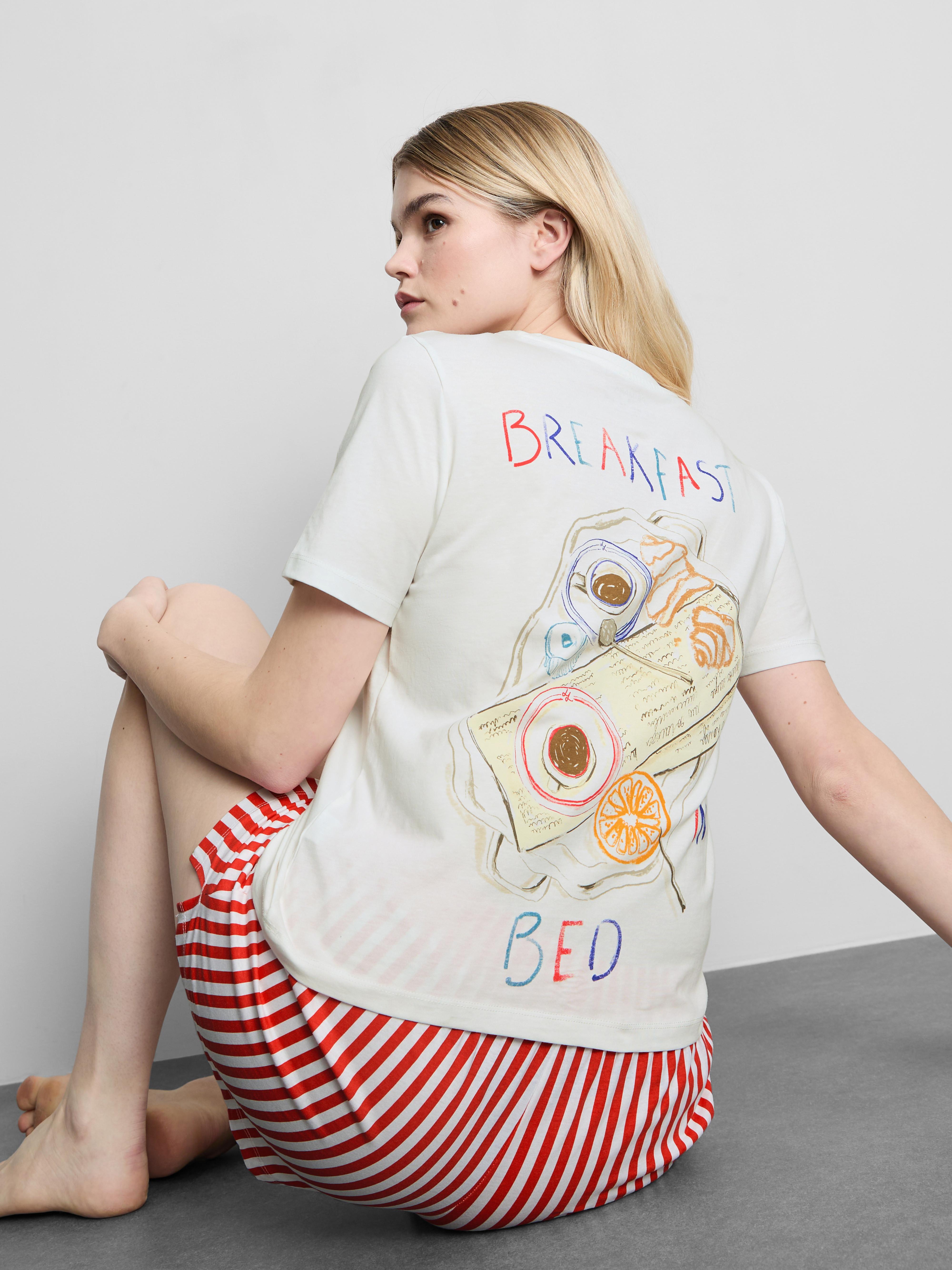 Pijama con pantalones y camiseta «Breakfast in Bed»