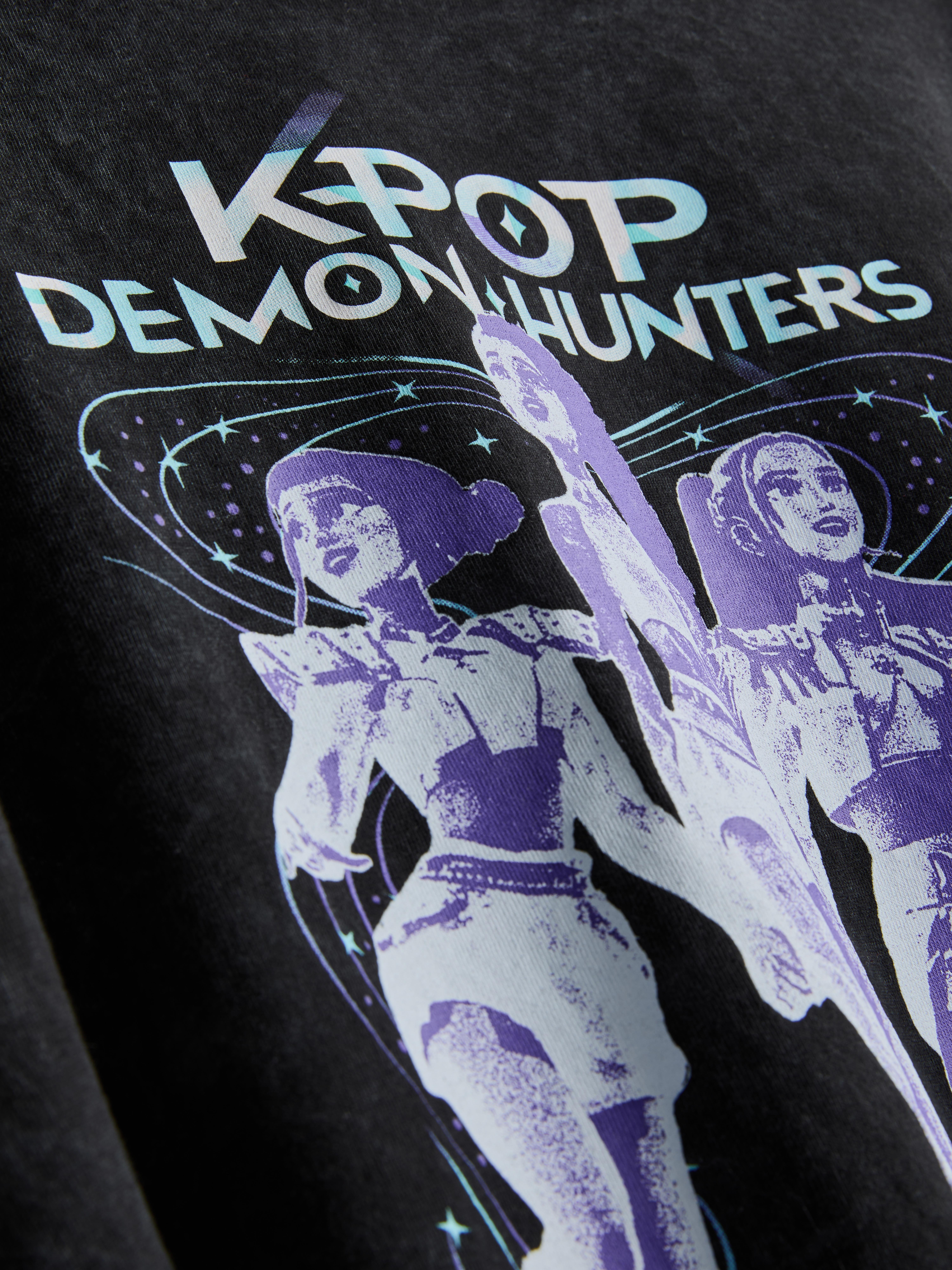 7–15 Jahre | „KPop Demon Hunters Huntr/x“ T-Shirt in Acid-Wash
