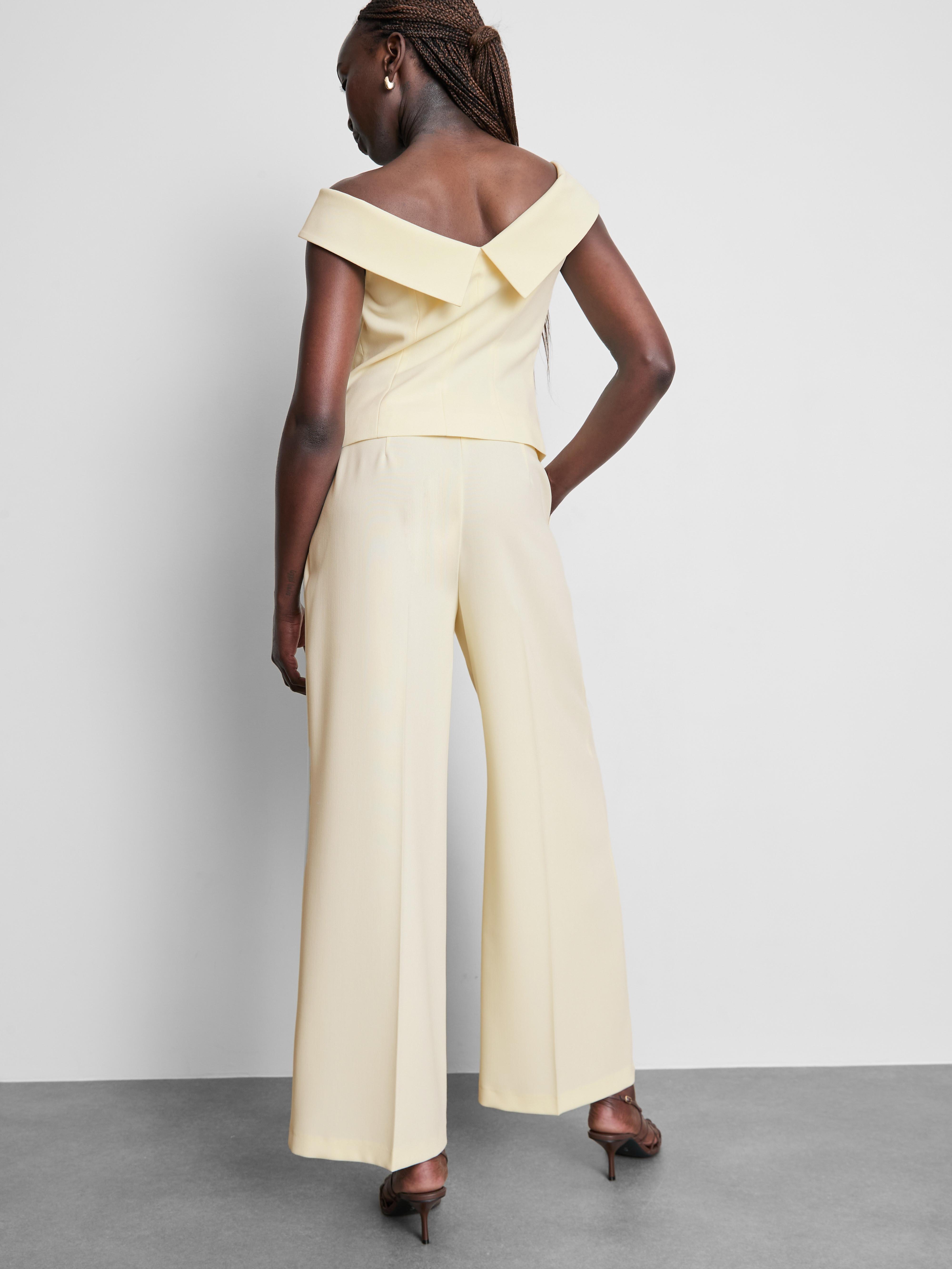 Mid-Rise Pleated Wide Leg Trousers