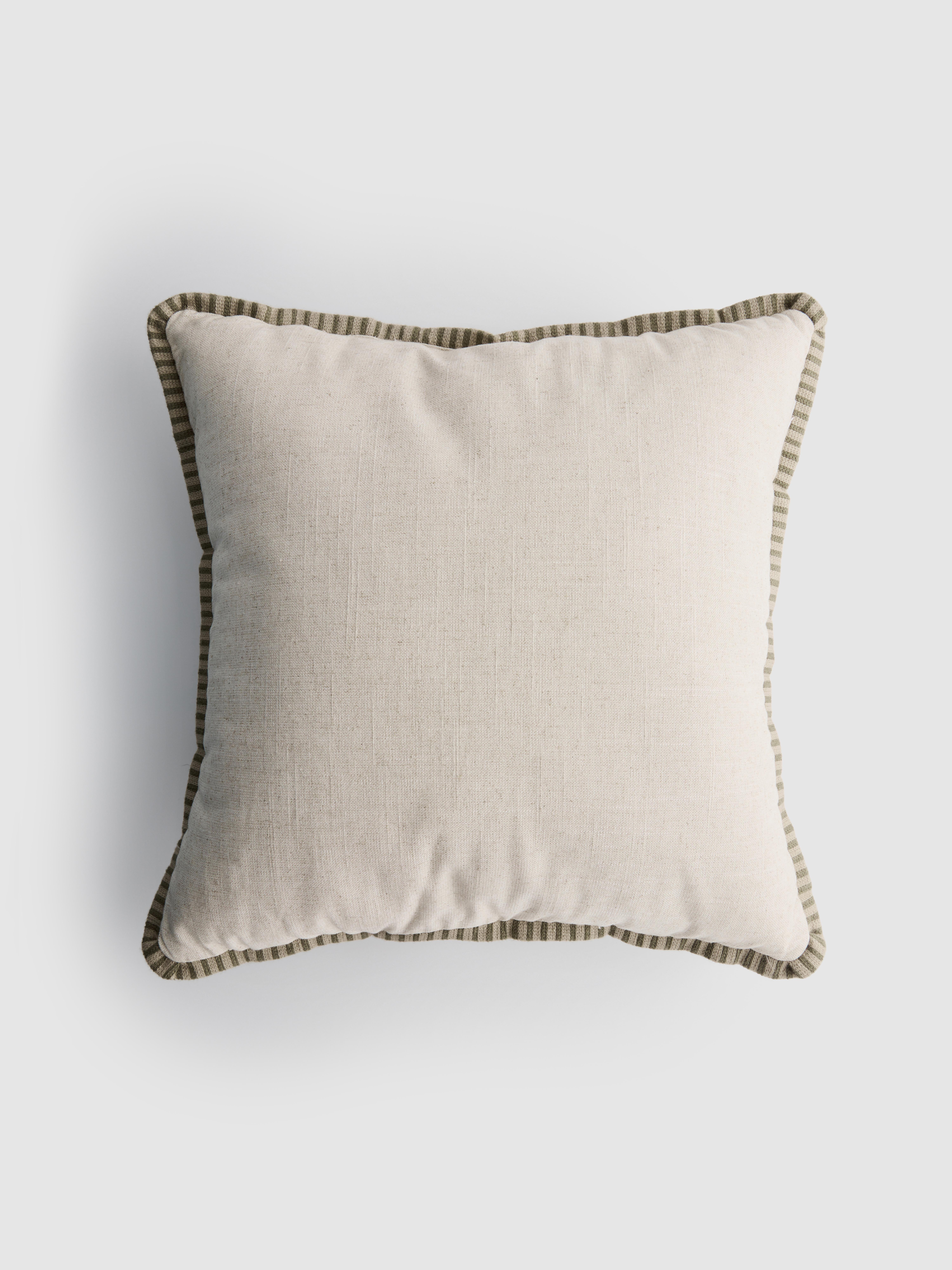 Cuscino quadrato con bordo a contrasto