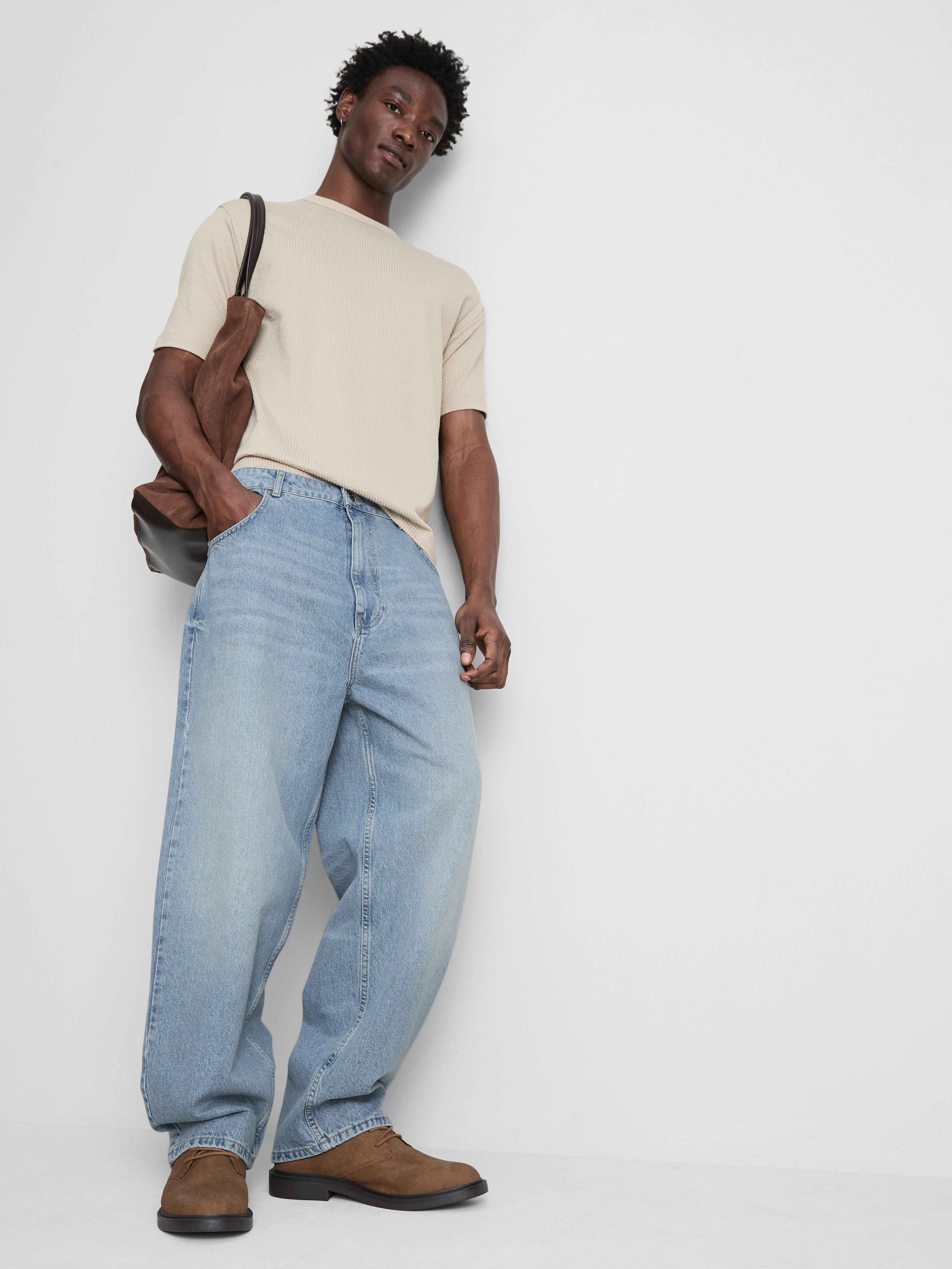 Mid-Rise Baggy Jeans