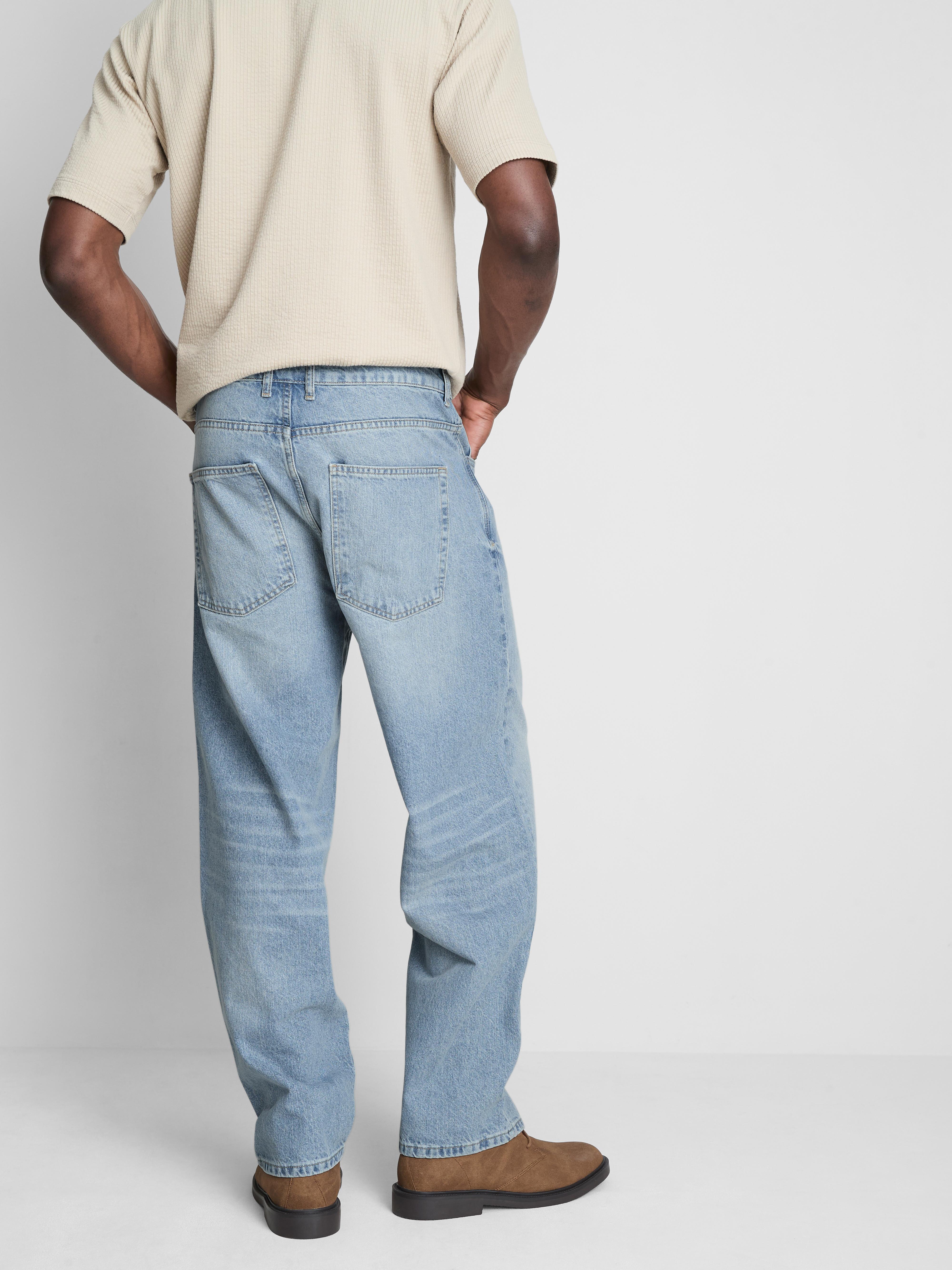 Mid-Rise Baggy Jeans