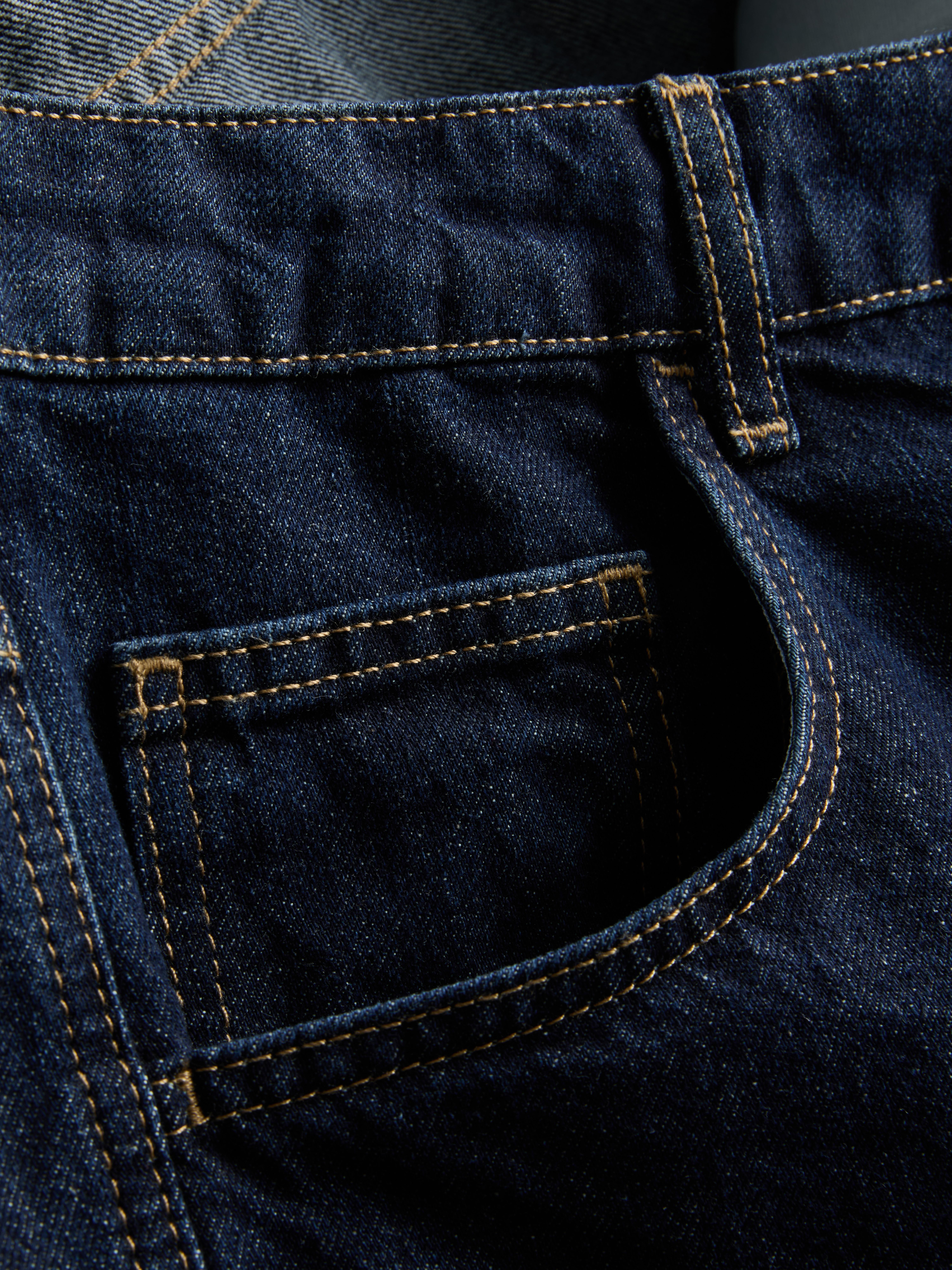 Workowate jeansy ze średnim stanem