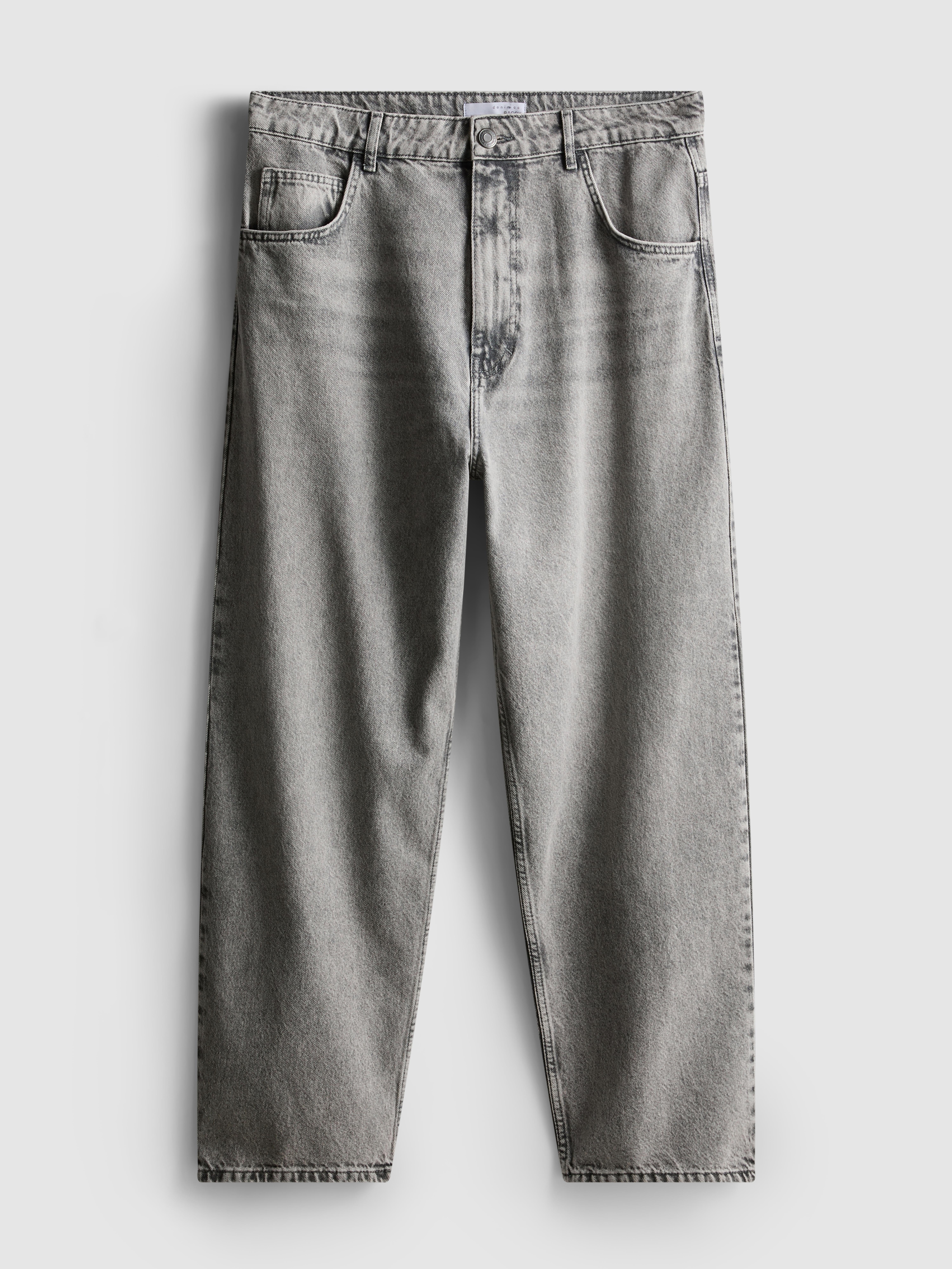 Mid-Rise Baggy Jeans