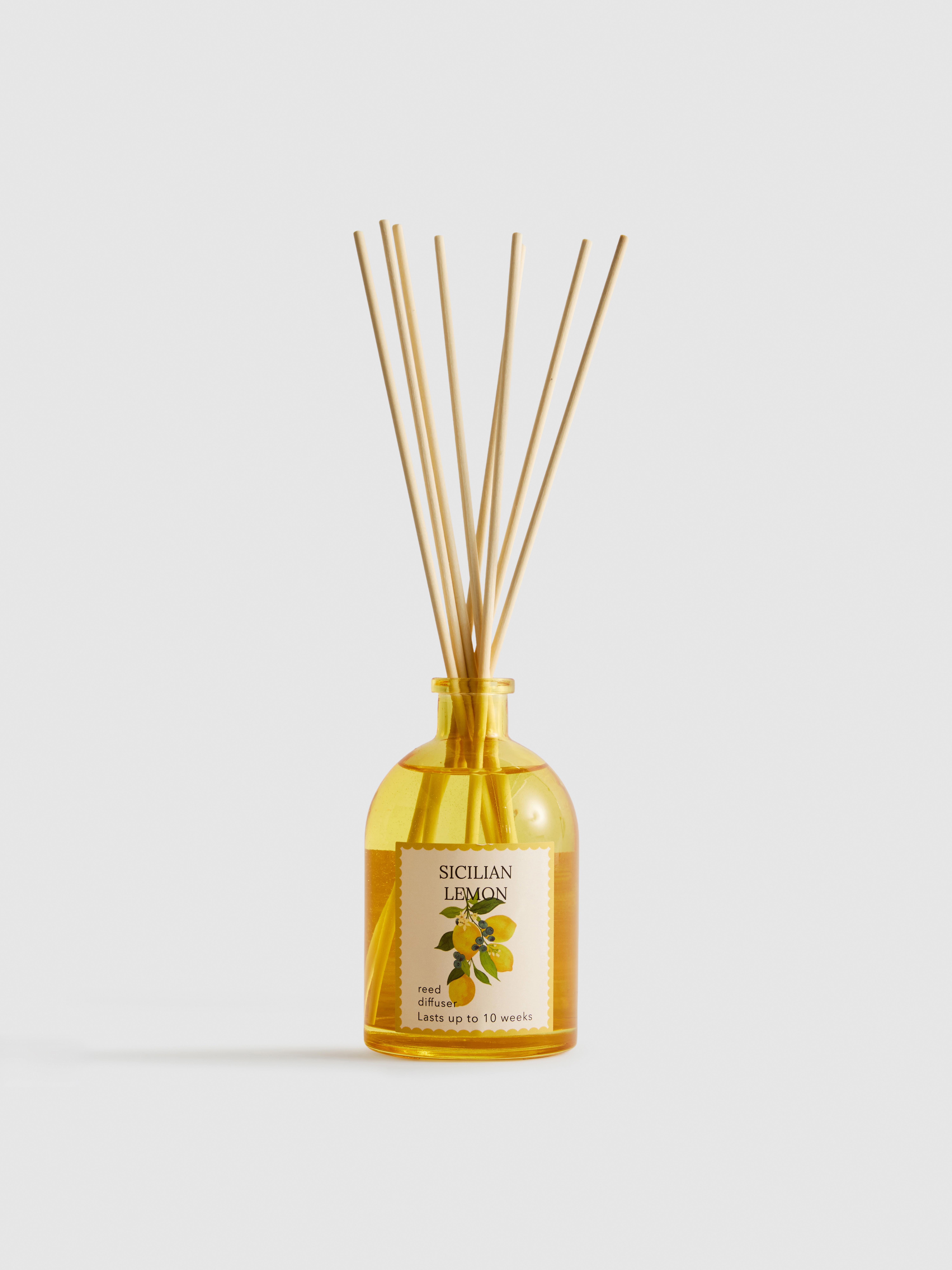 Fruit-Scented Reed Diffuser