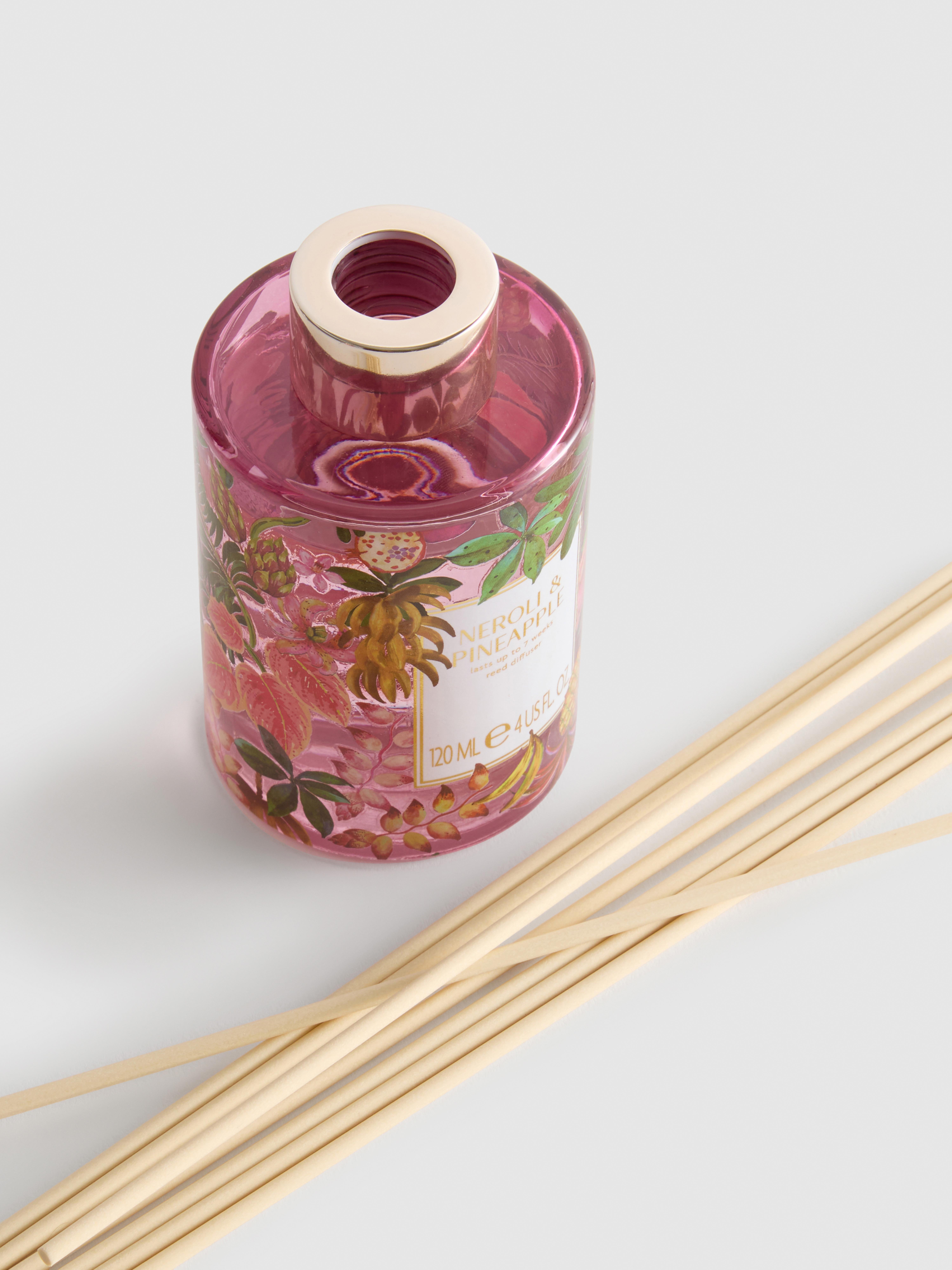 Geurstokjes in glazen pot