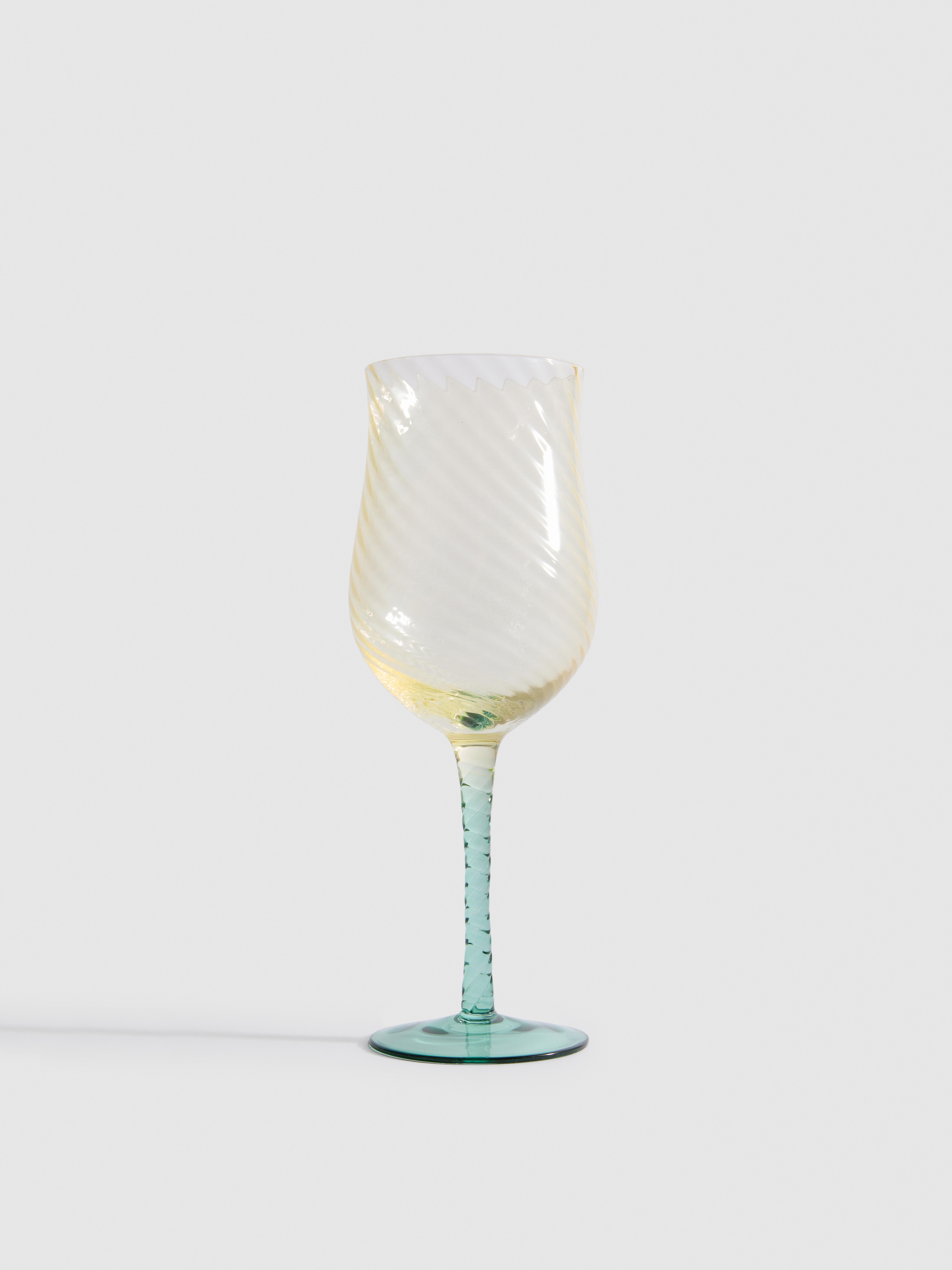 Copa de vino con degradado de color