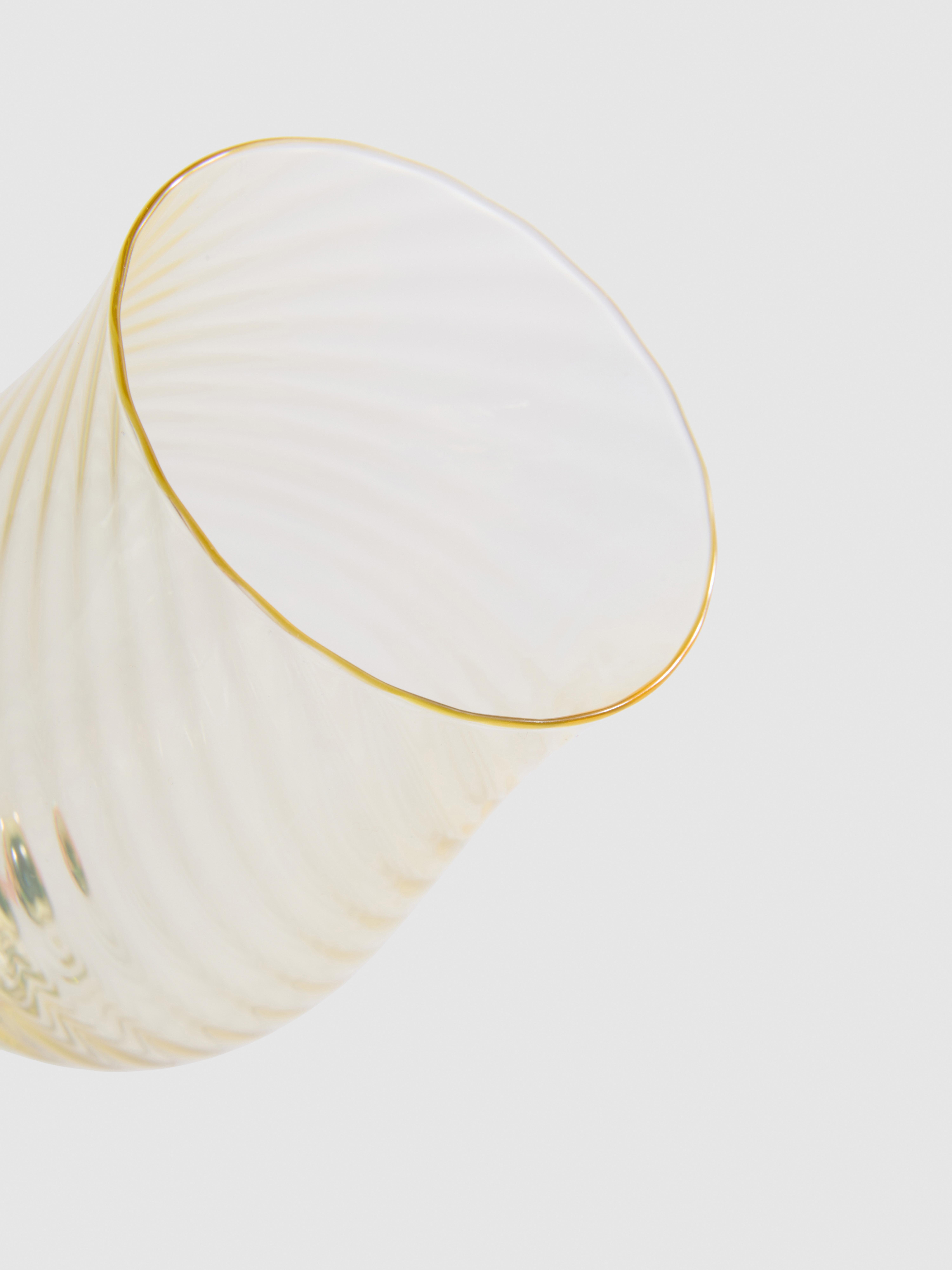 Ombre Swirl Wineglass