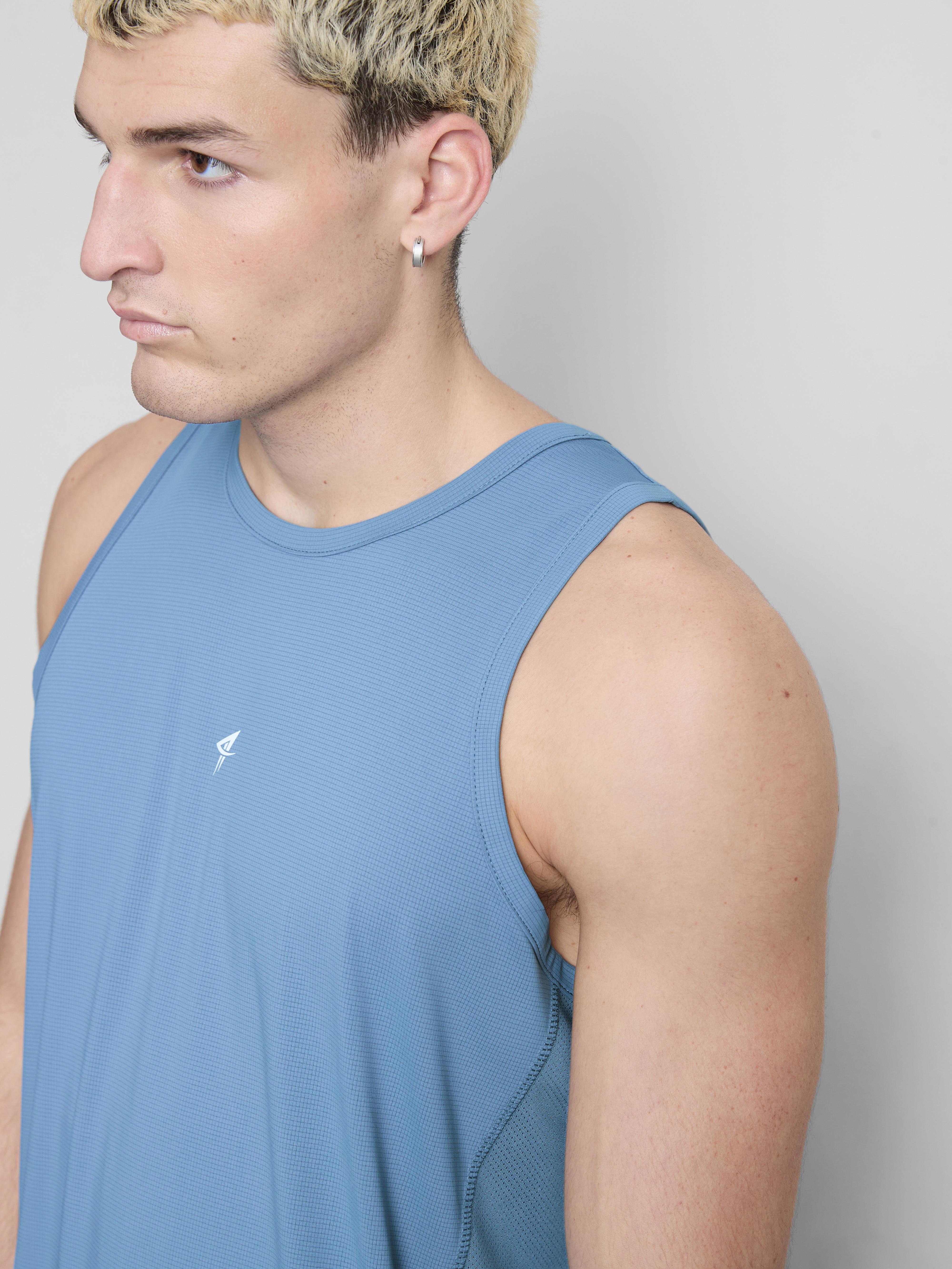 Sportowa koszulka bez rękawów