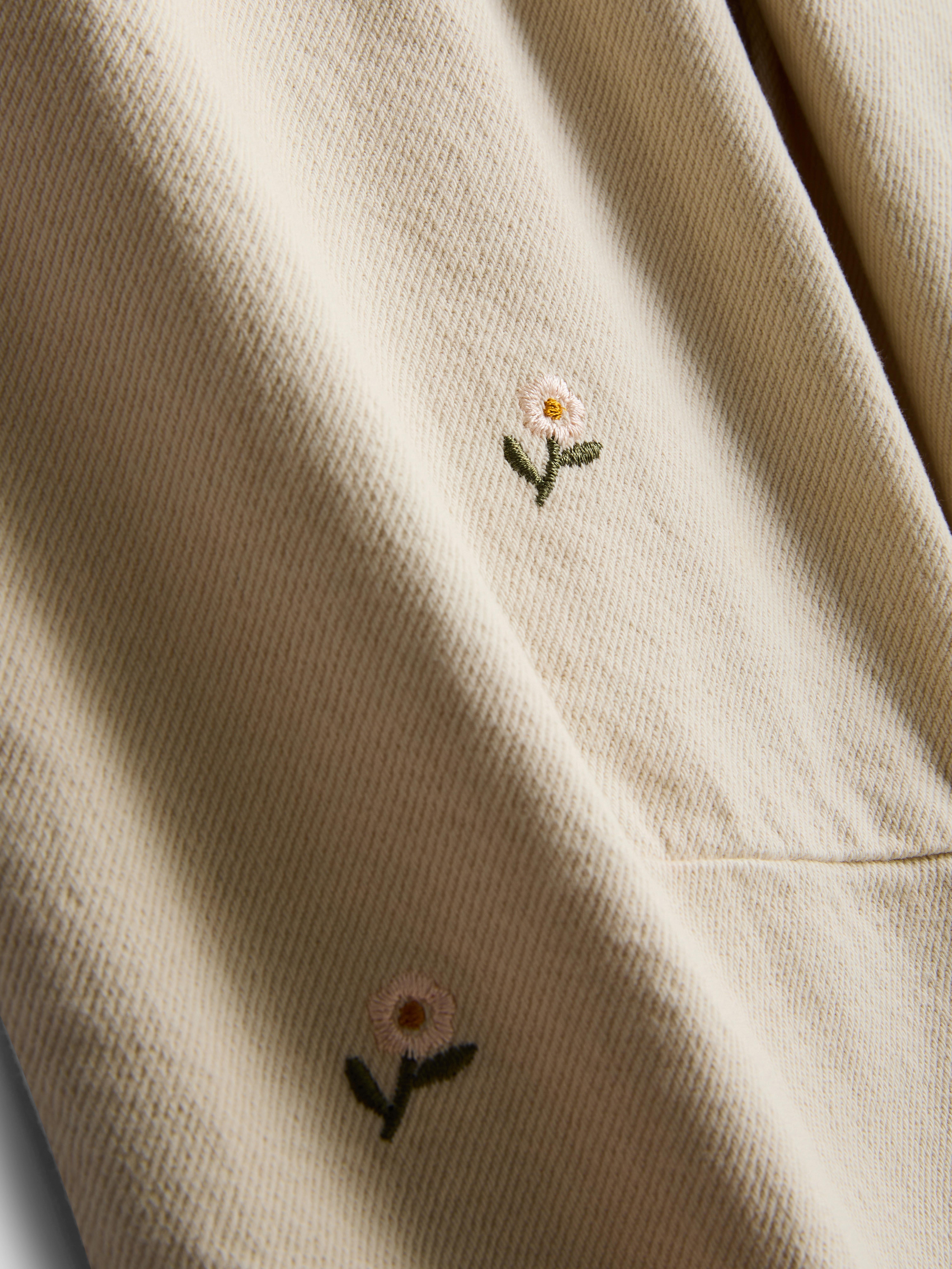 1.5-8yrs | Floral Embroidered Paperbag Jeans