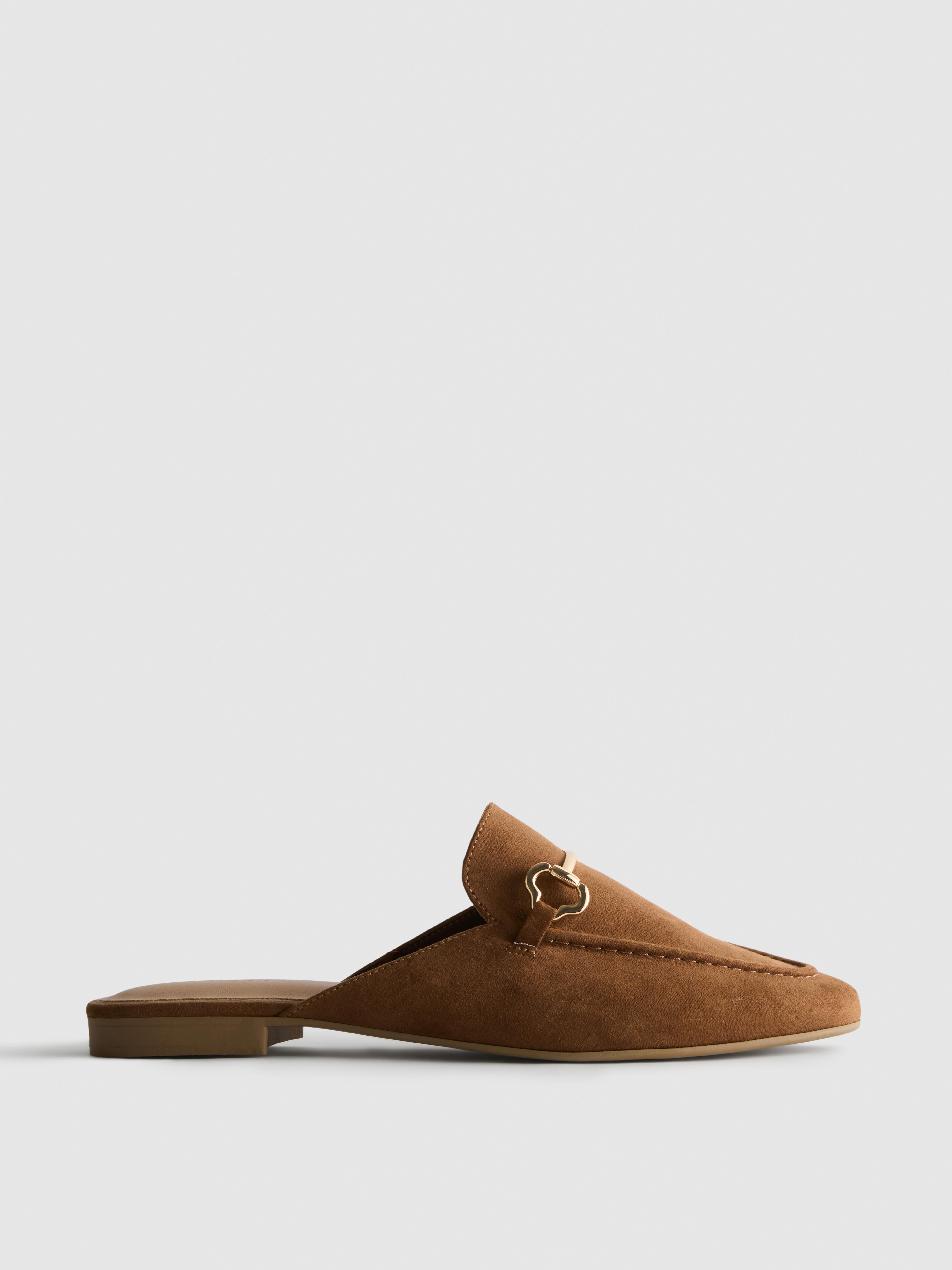 Loafers met gespdetail