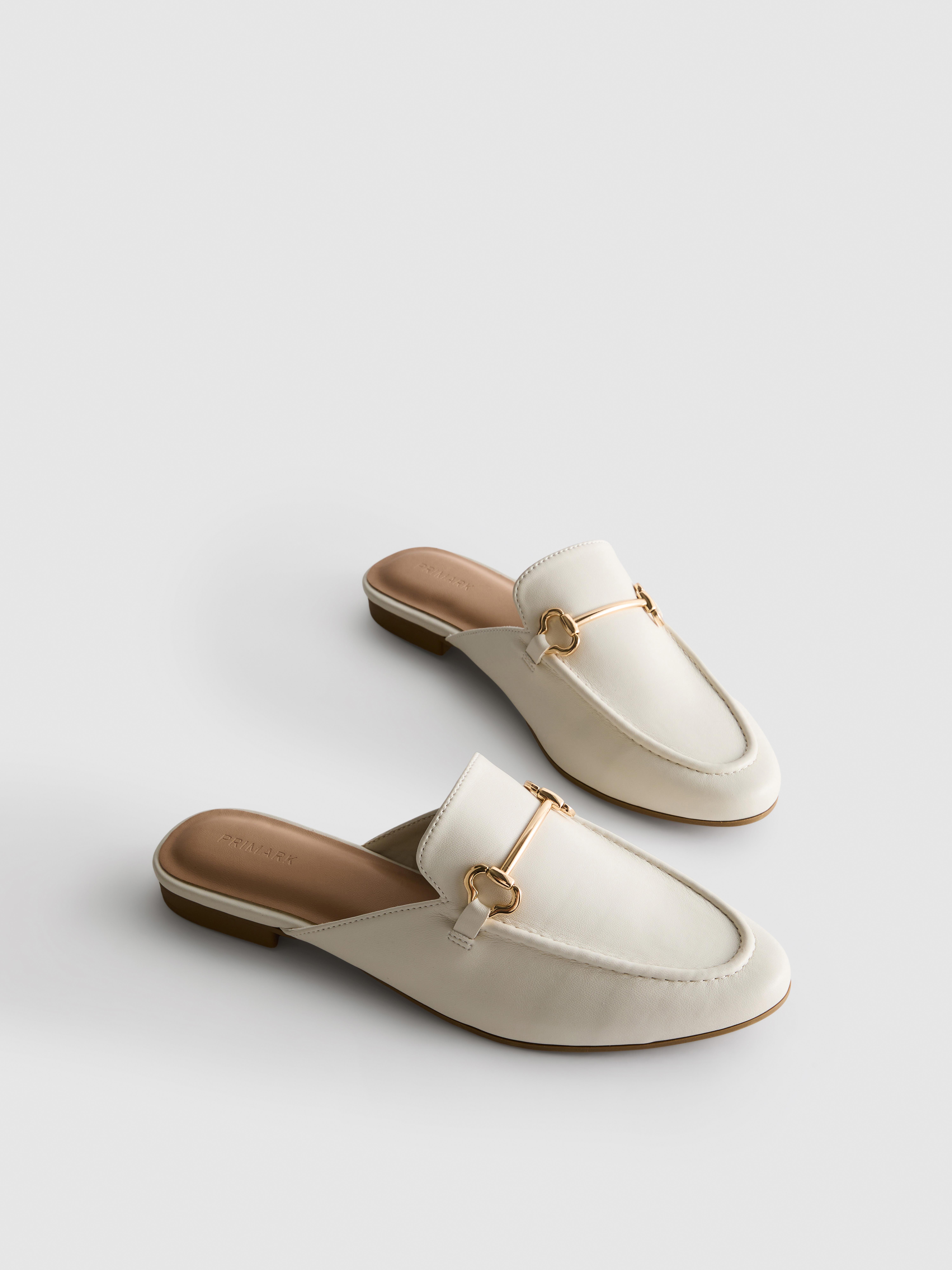 Loafers van imitatieleer met gesp