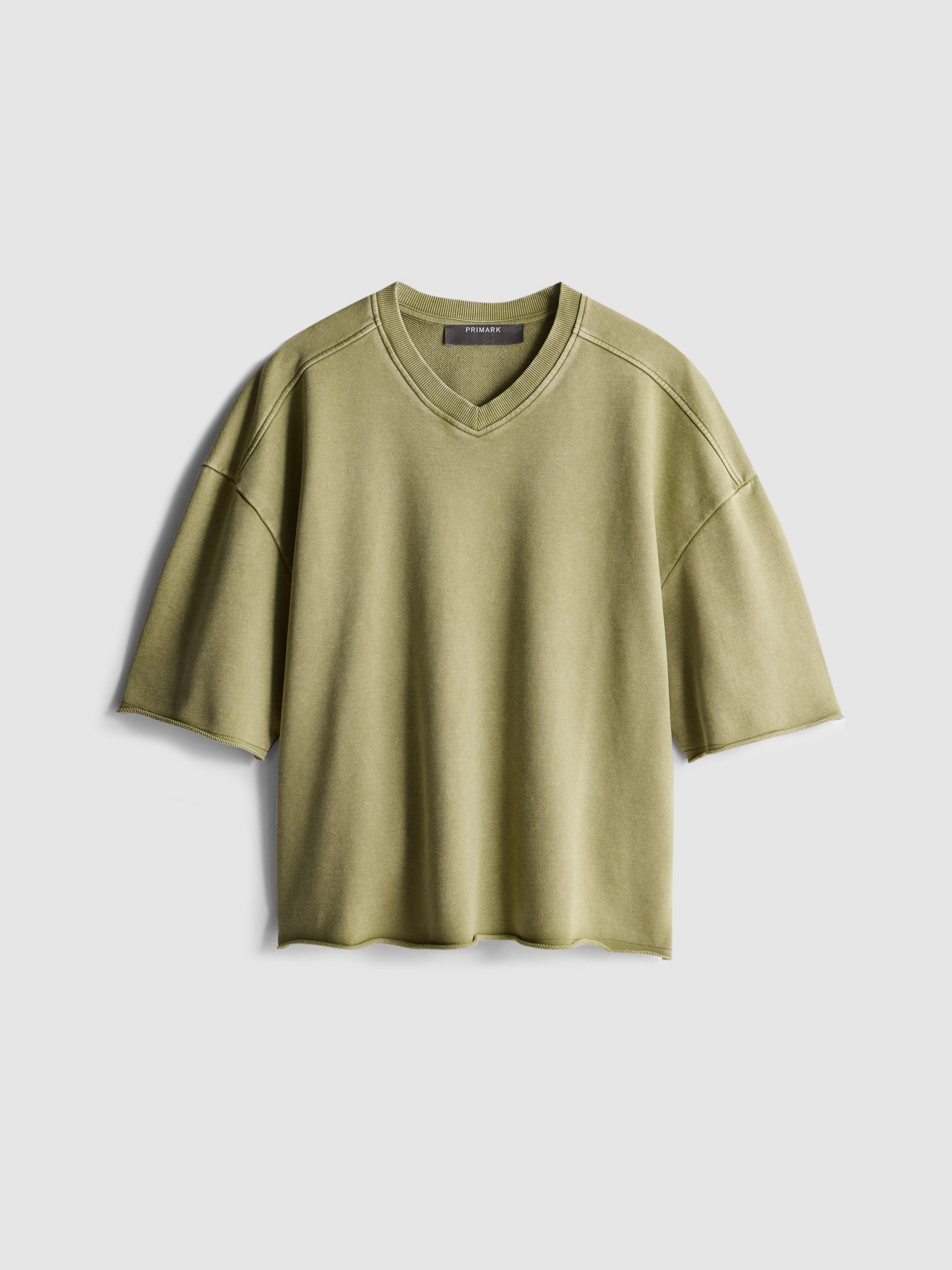 T-shirt detalhe costura decote em V quadrada