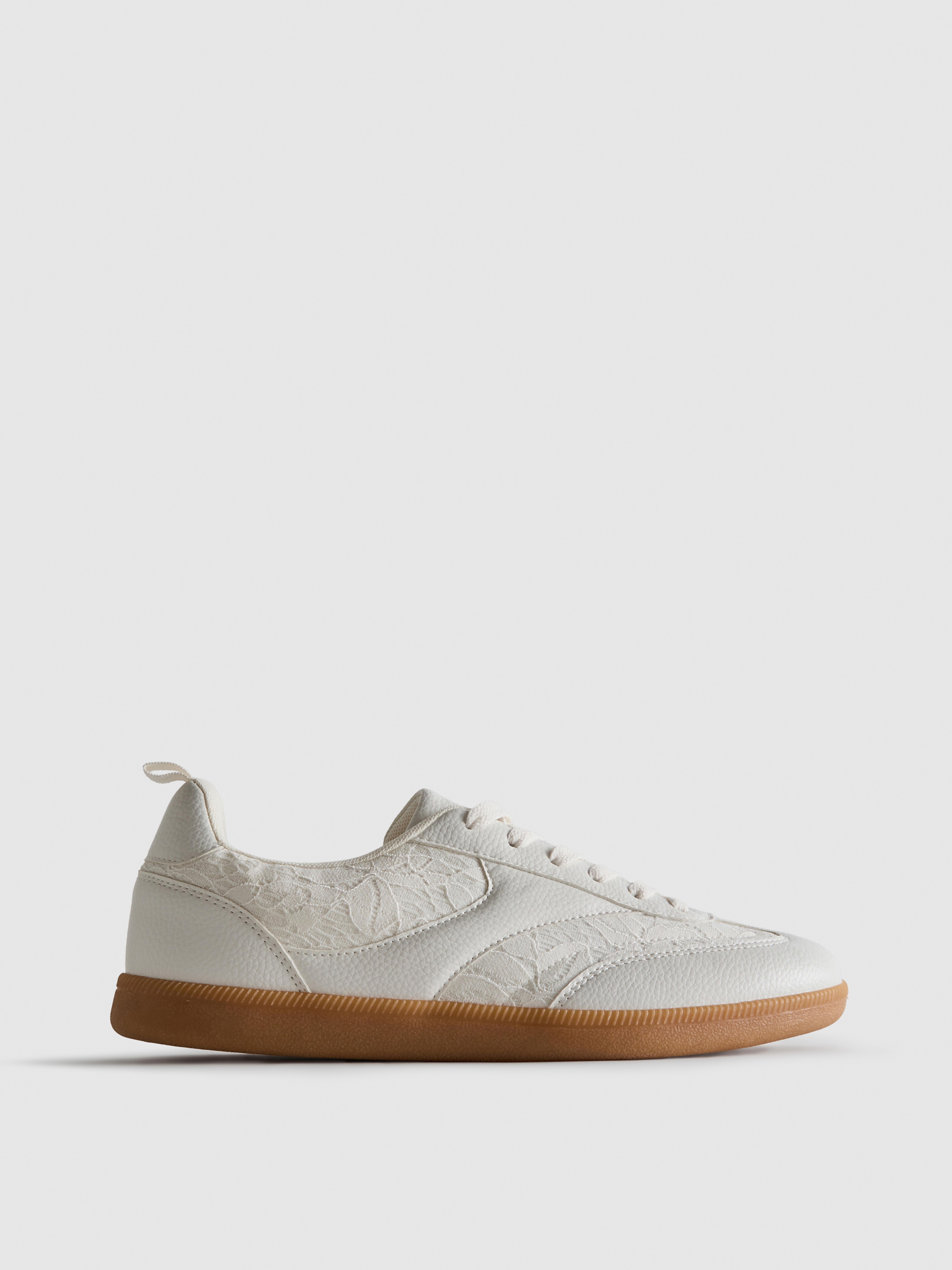 Lace-Detail Rubber-Sole Low-Top Sneakers