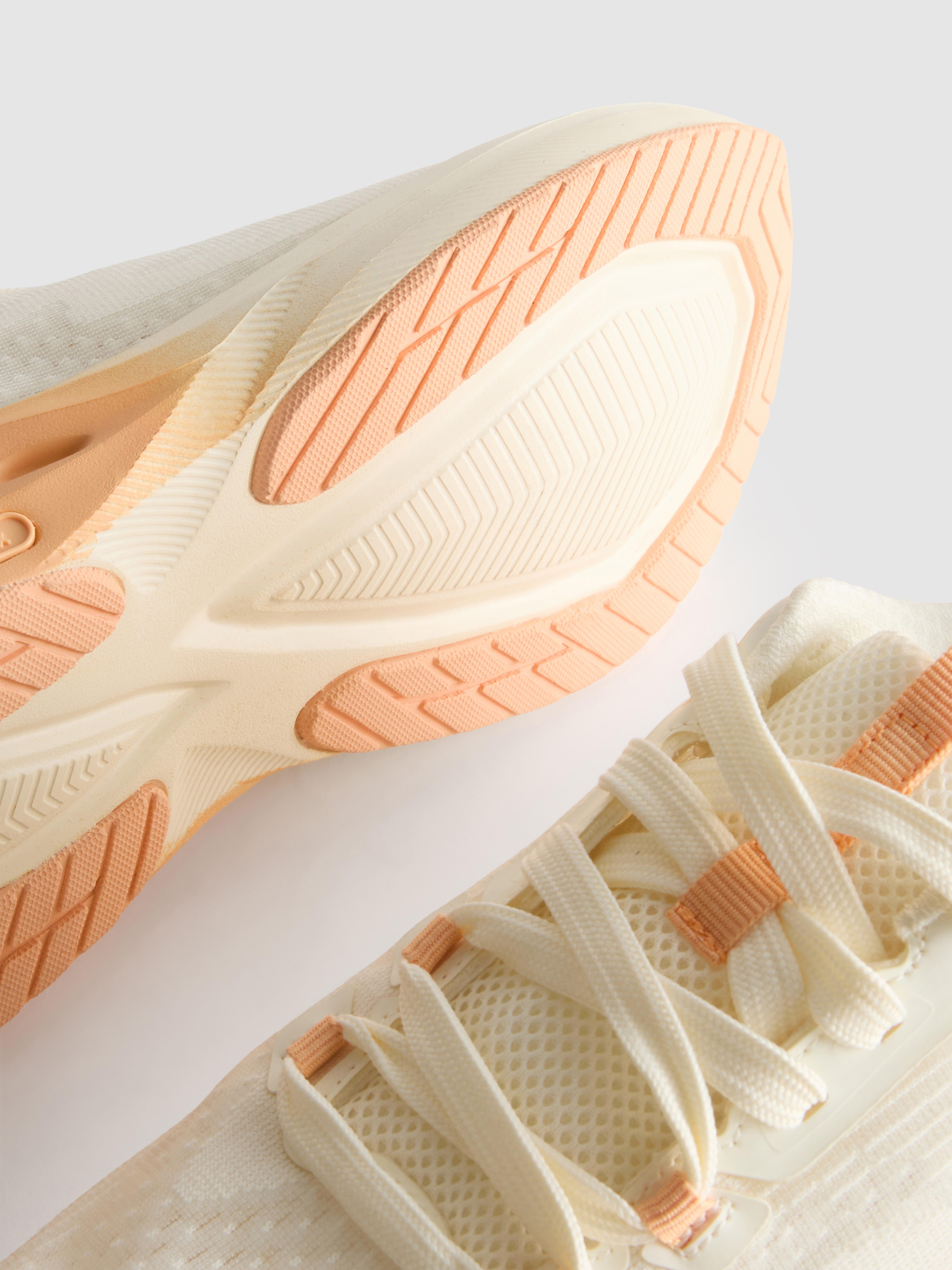 Laufsneaker mit FoamFlex-Dämpfung